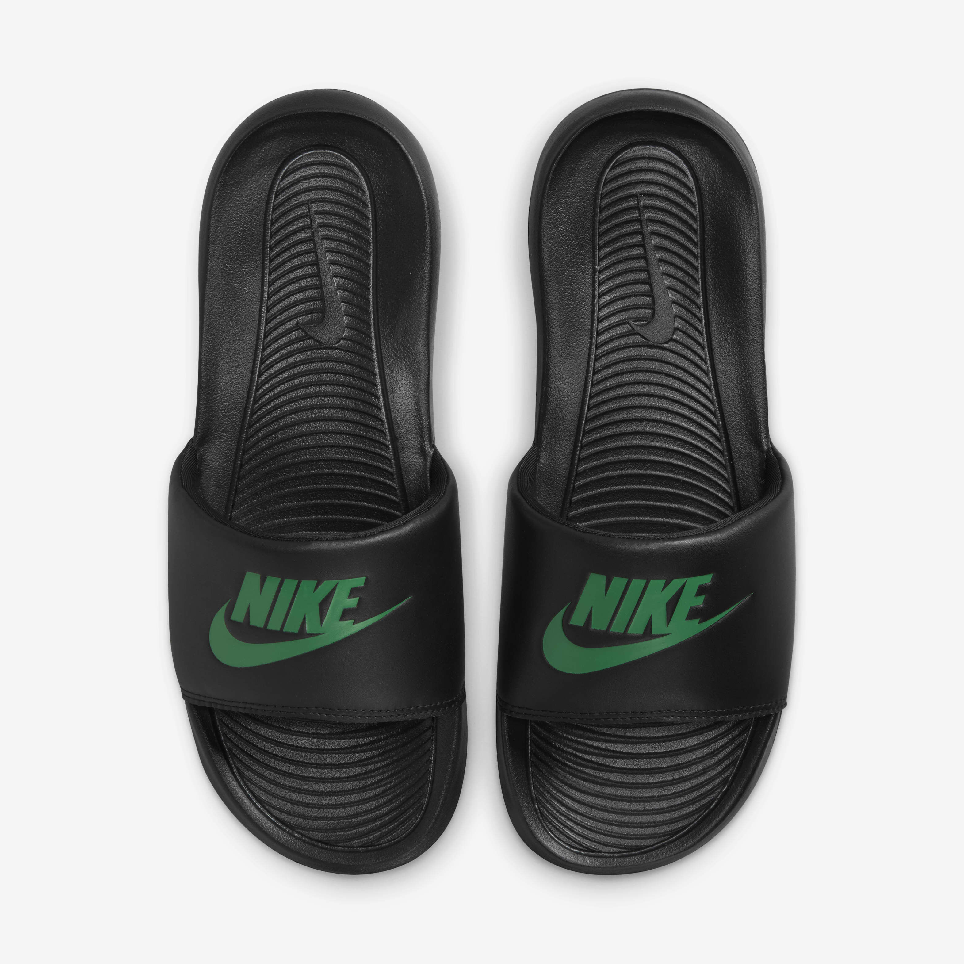 Nike Victori One image number 4