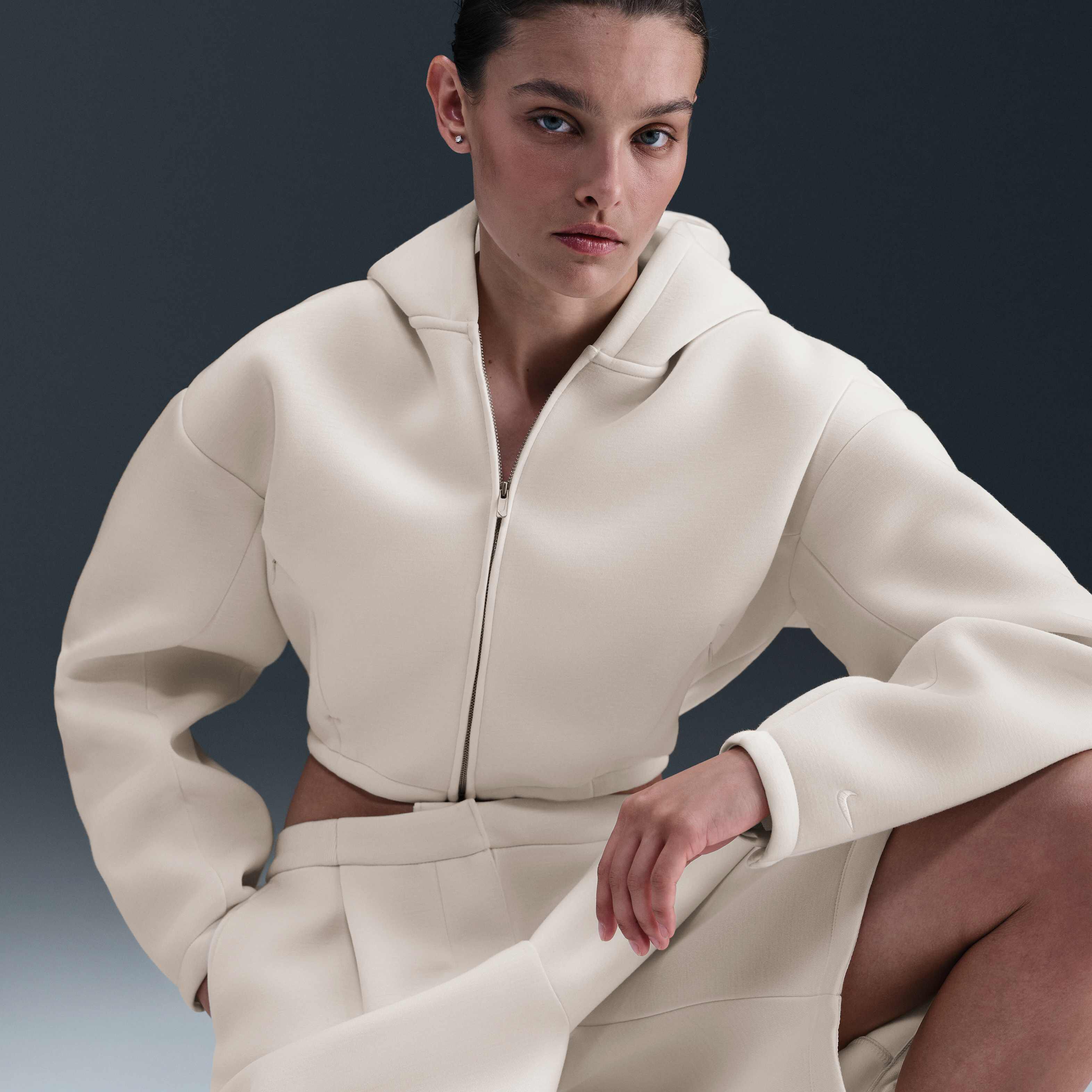 نايكي سبورتسوير image number 2