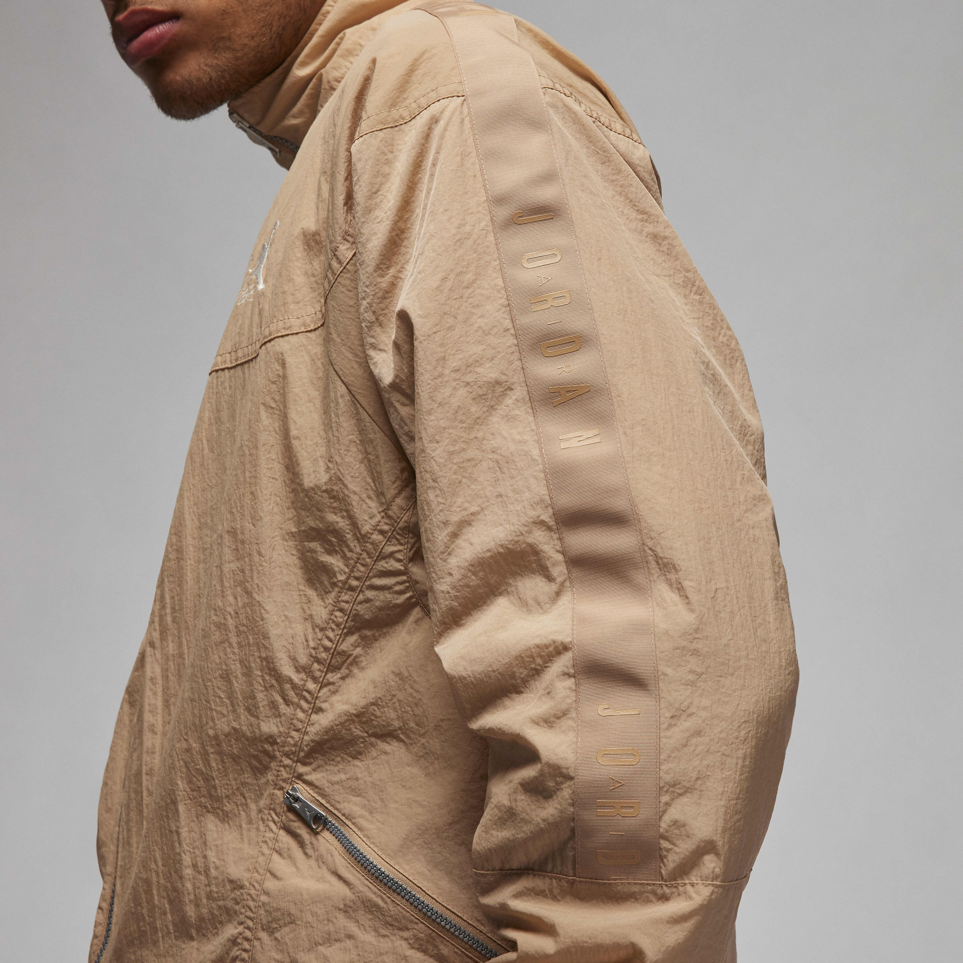 Jordan Essentials image number 4