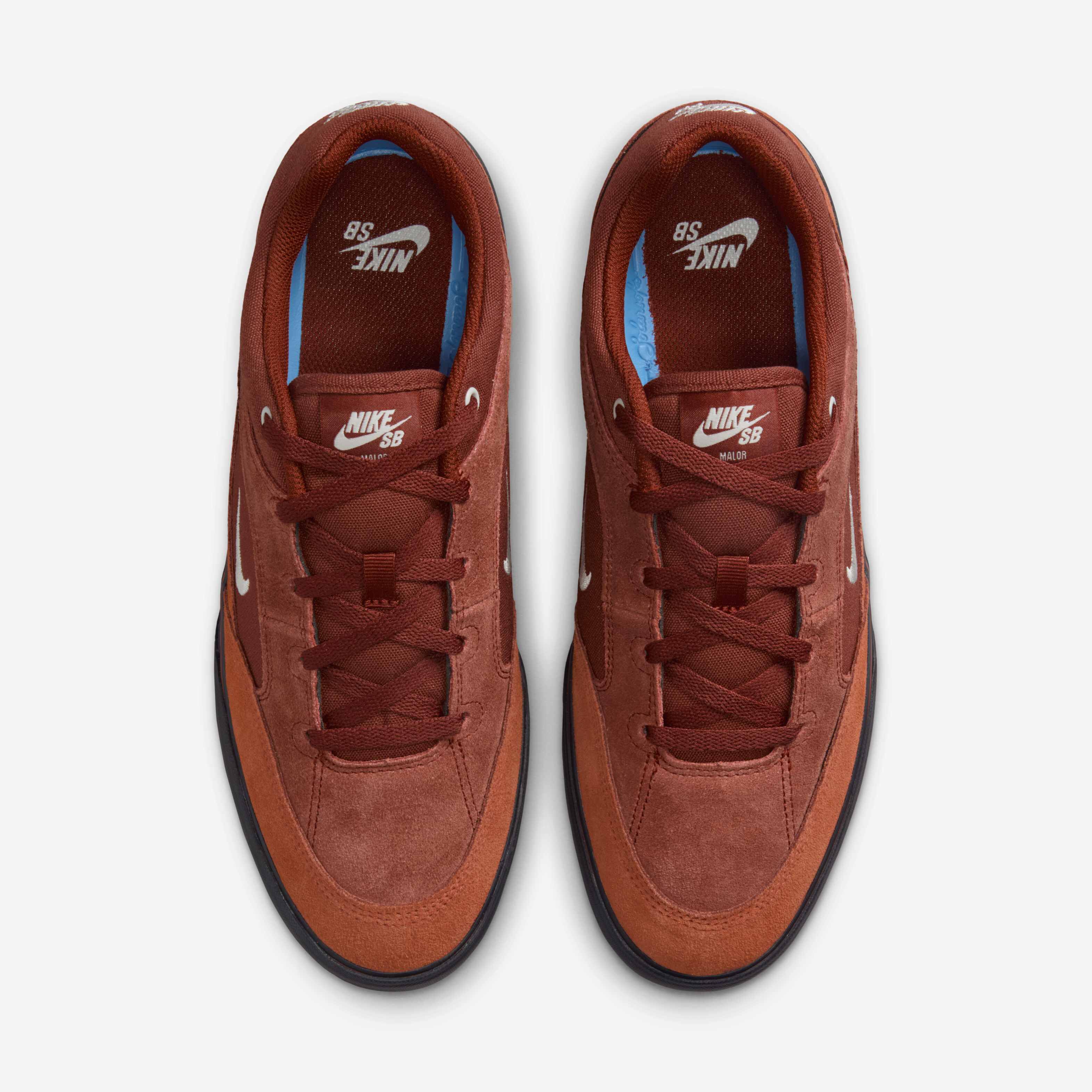 نايكي اس بي مالور image number 3