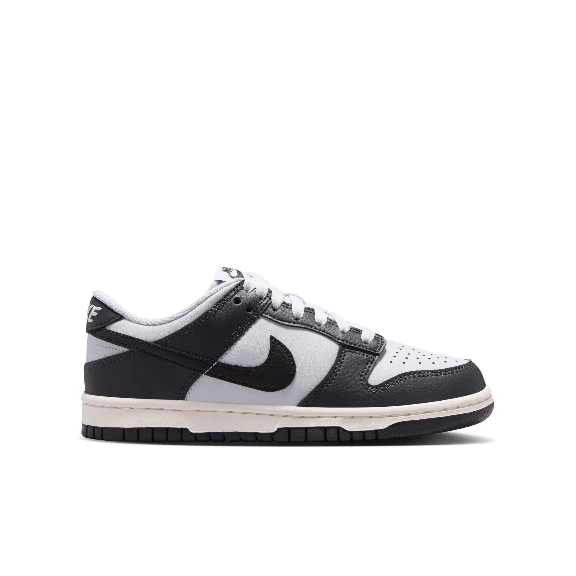 Nike Dunk Low image number 4