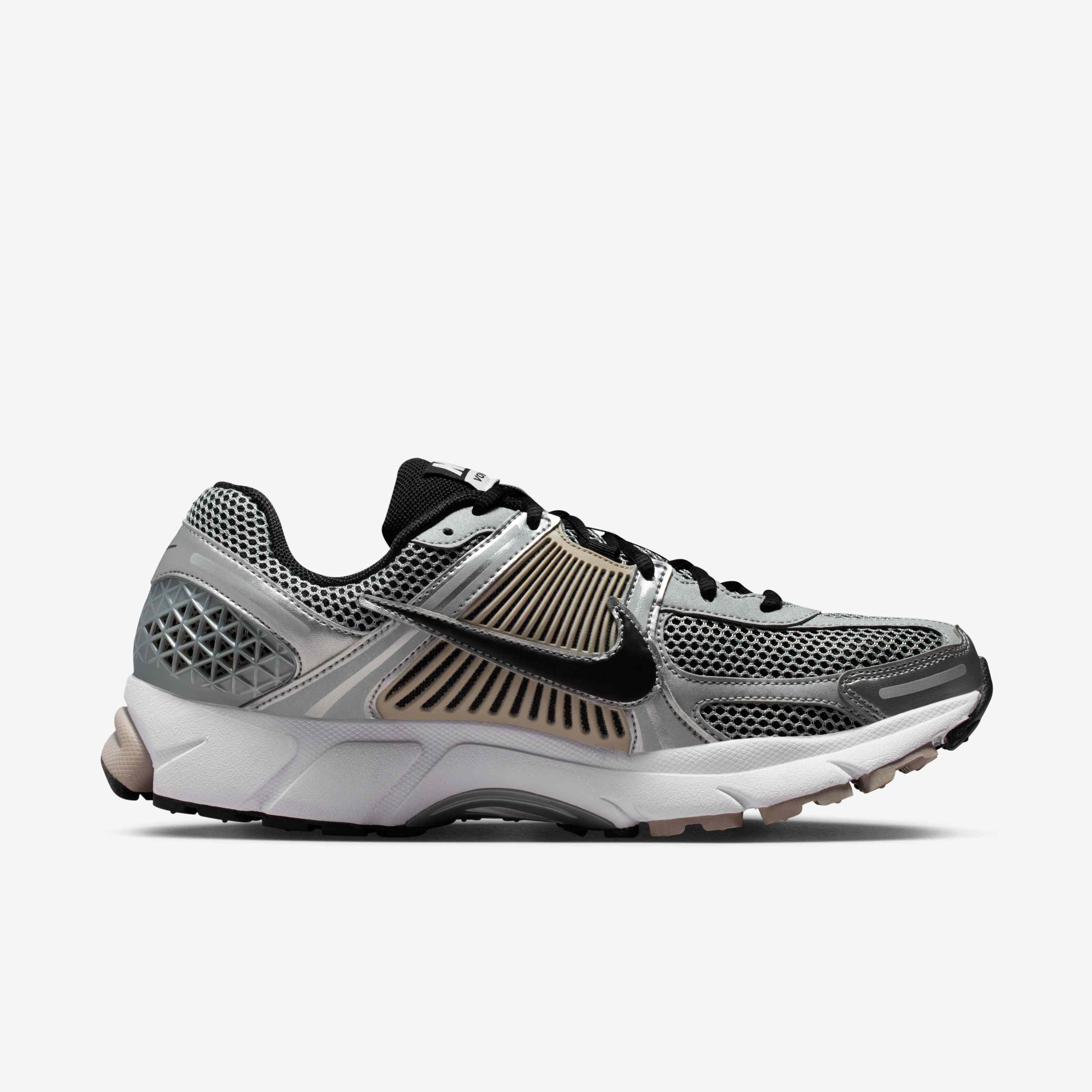 Nike Zoom Vomero 5 image number 2