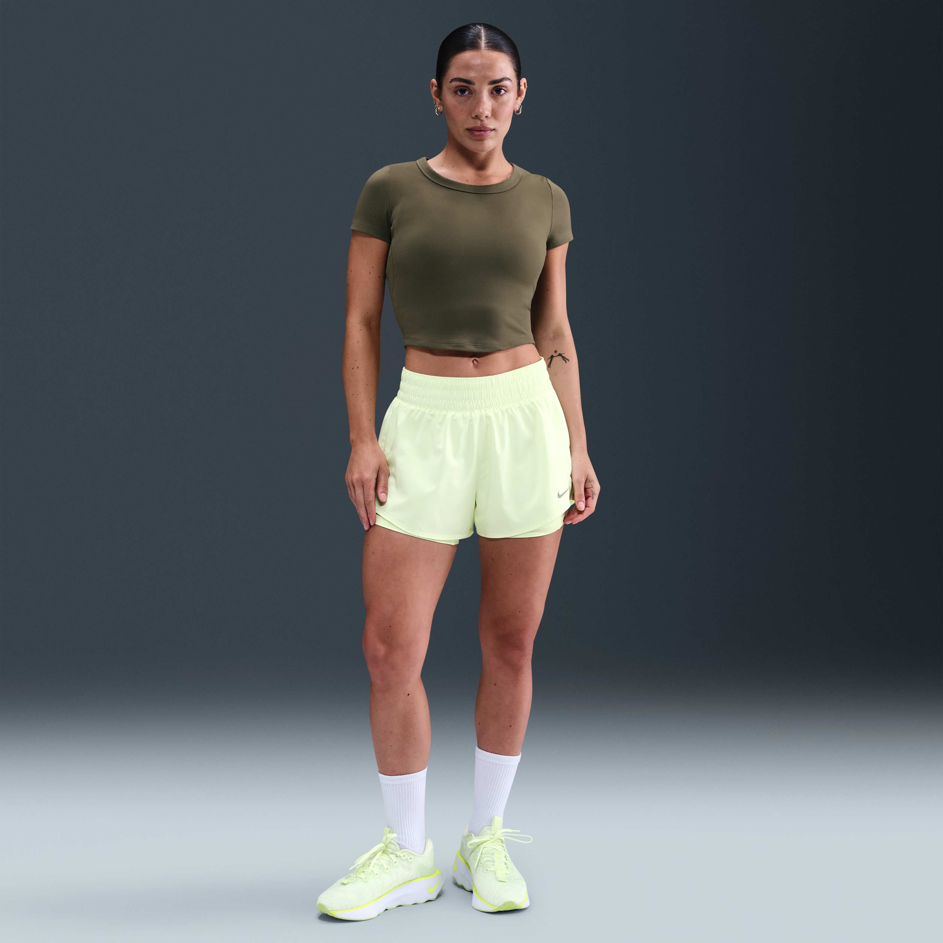 نايكي ون فيتد image number 3