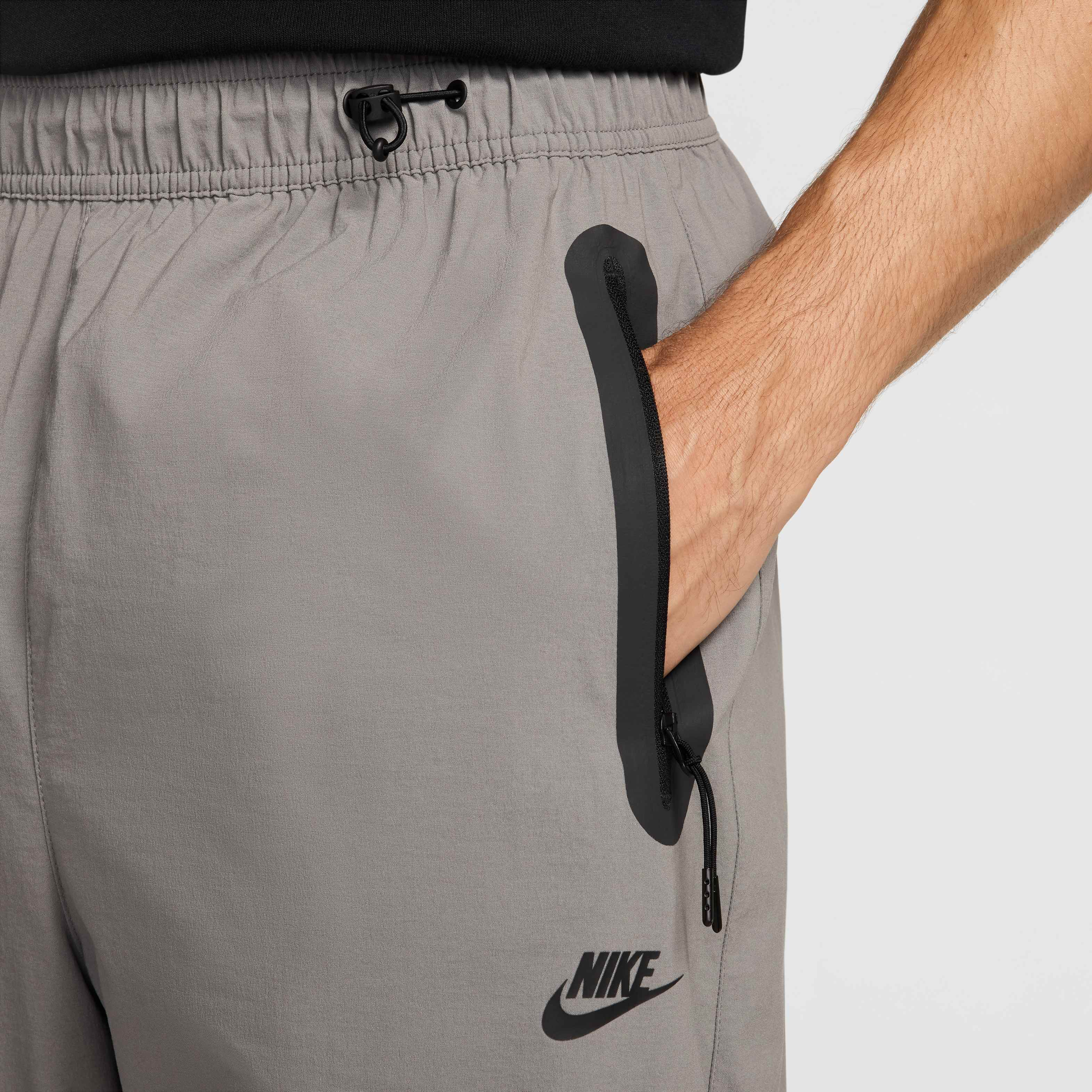 نايكي تك image number 2