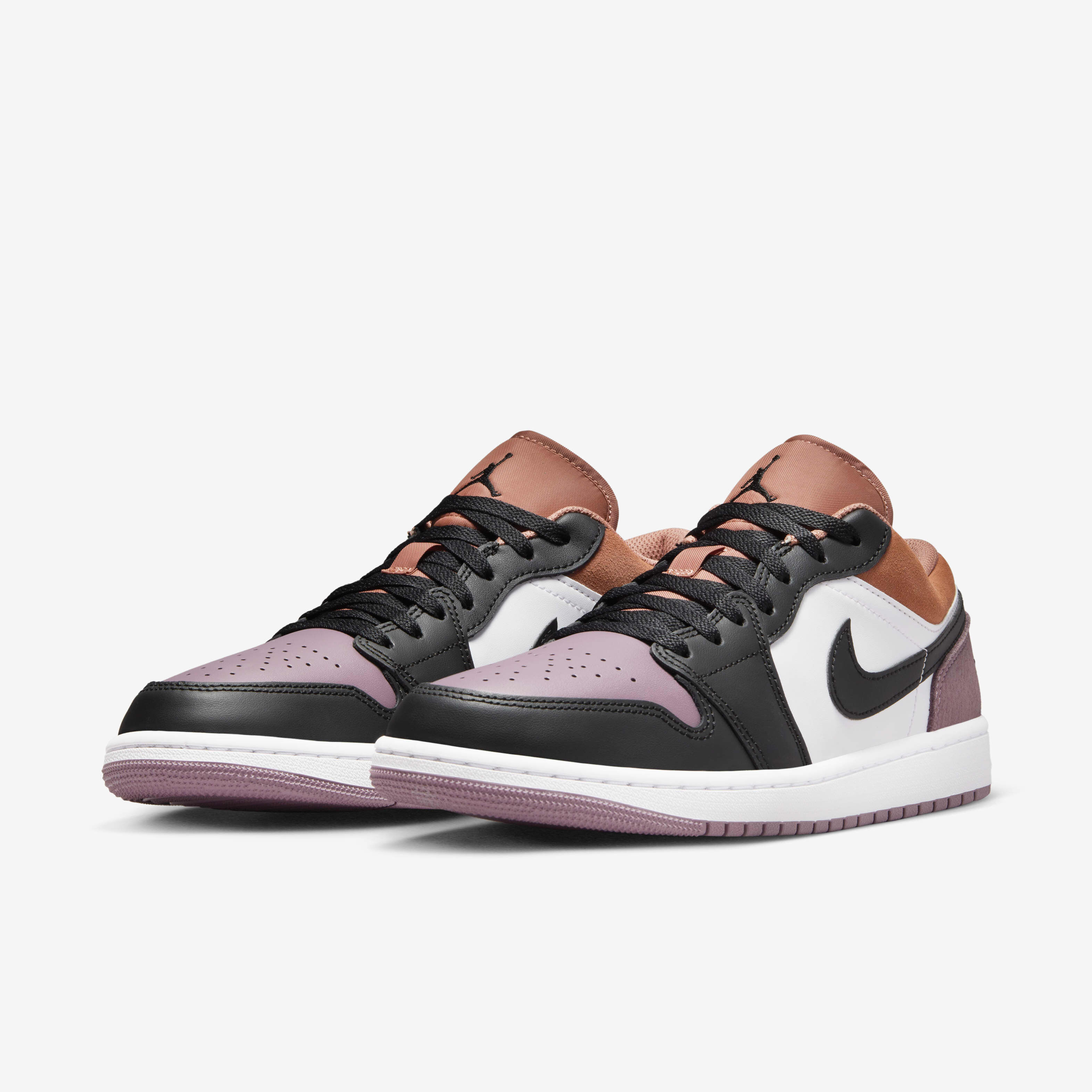 Air Jordan 1 Low SE image number 4