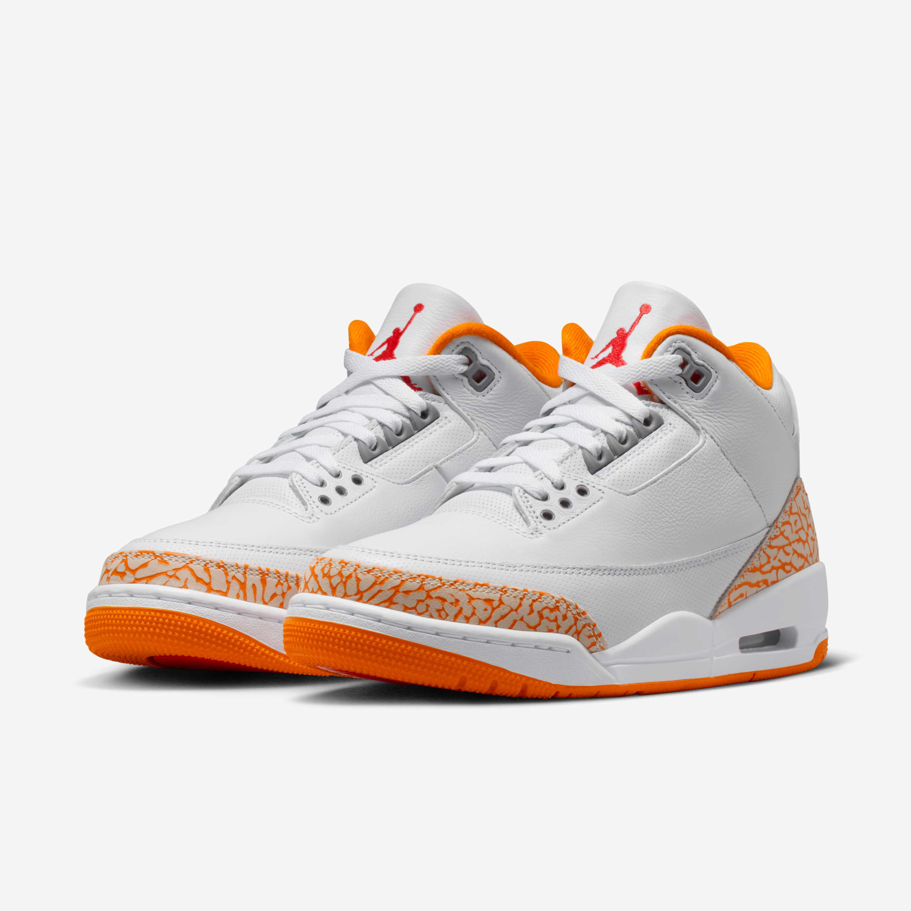 Air Jordan 3 Shoes image number 4