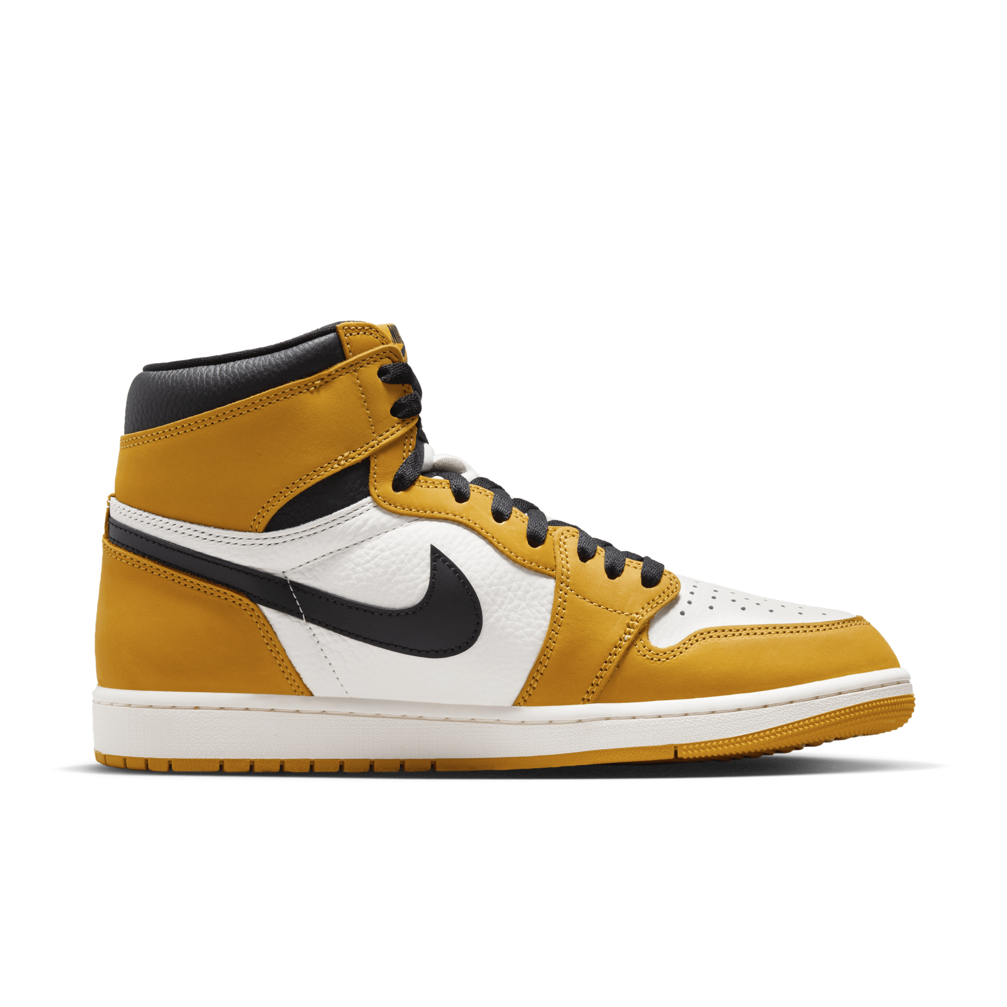 Shop Air Jordan 1 Retro High OG Men s Shoes Nike KSA