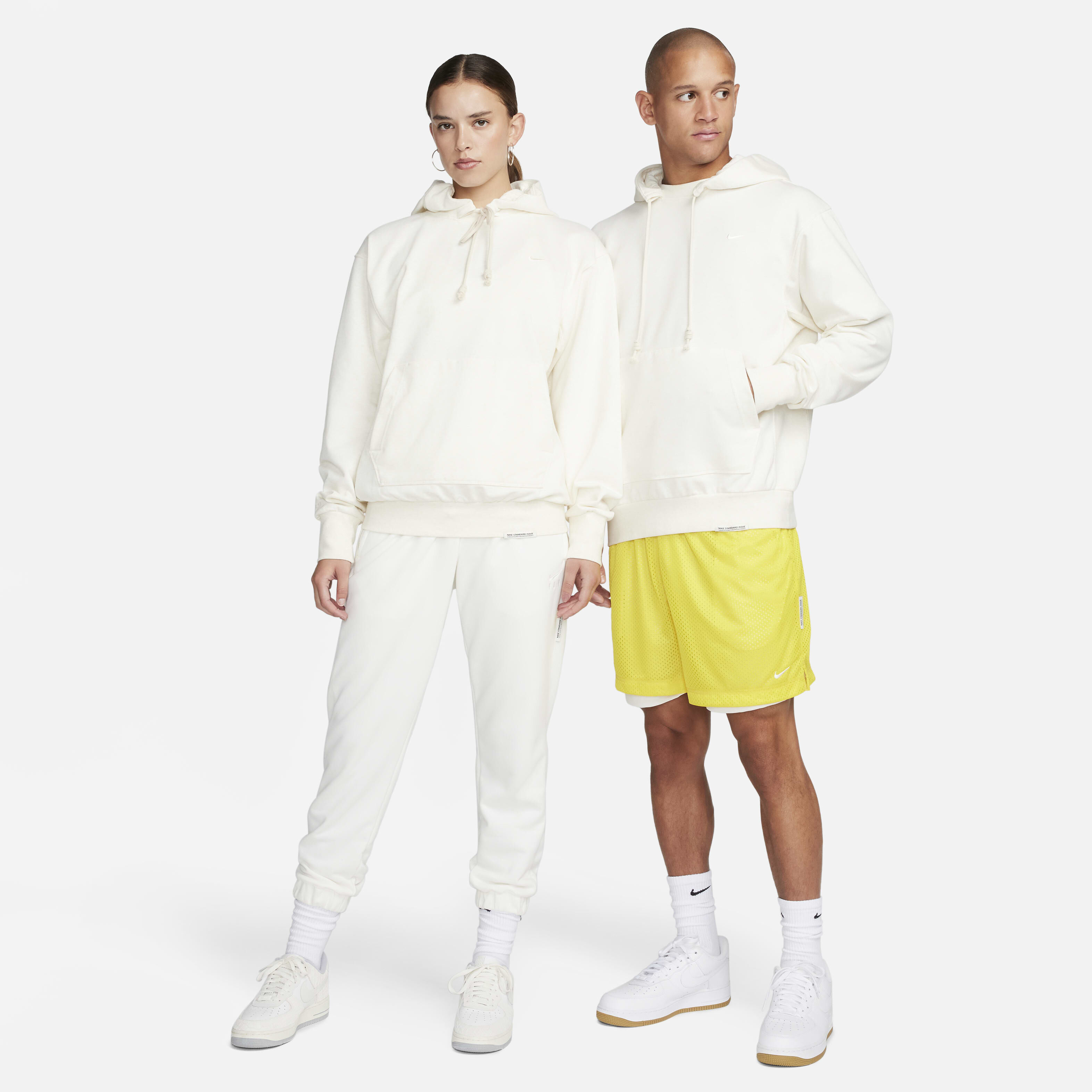 Nike Standard Issue image number 8