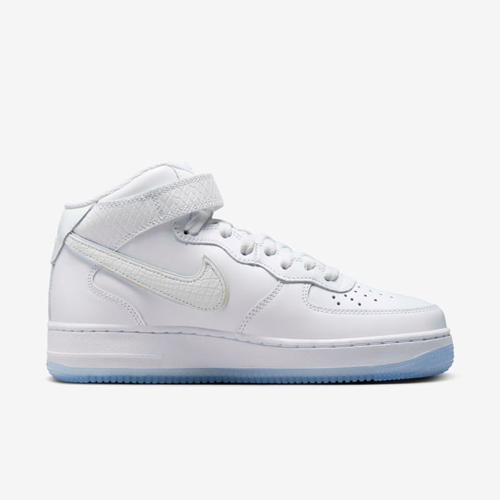 Nike Air Force 1 Mid image number 3 Nike Air Force 1 Mid image number 3