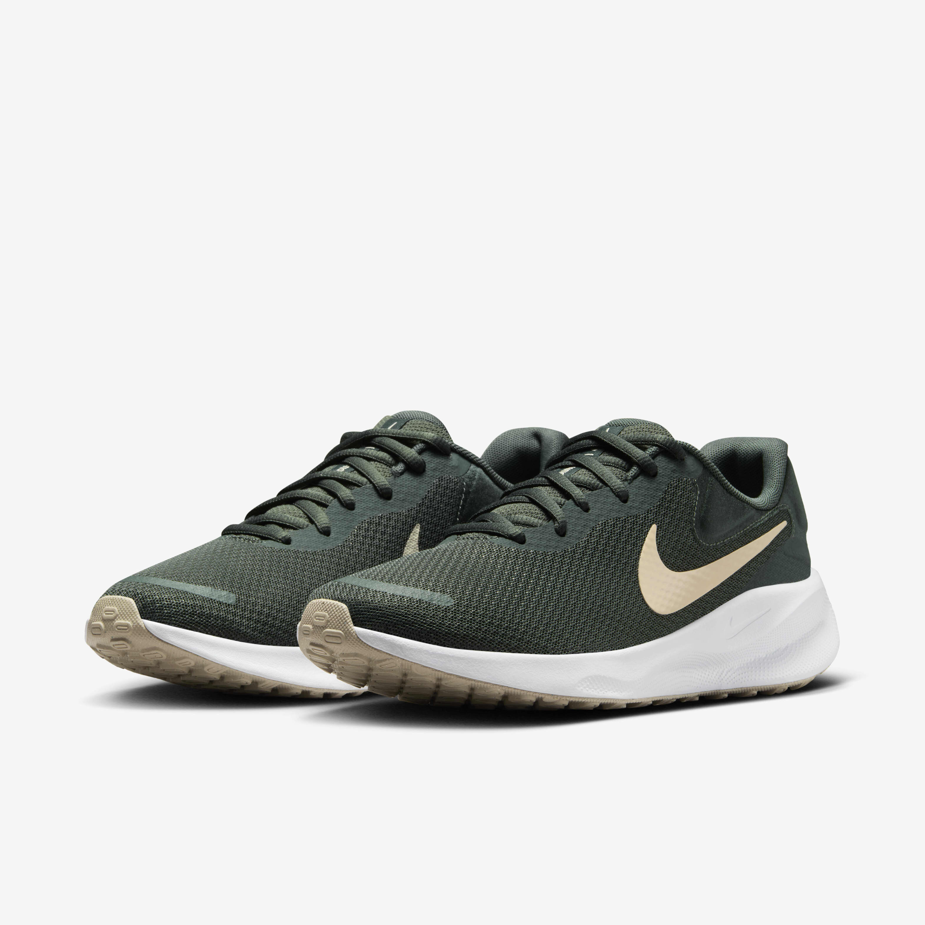Nike revolution green best sale