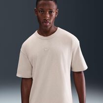 Nike Sportswear Premium Essentials