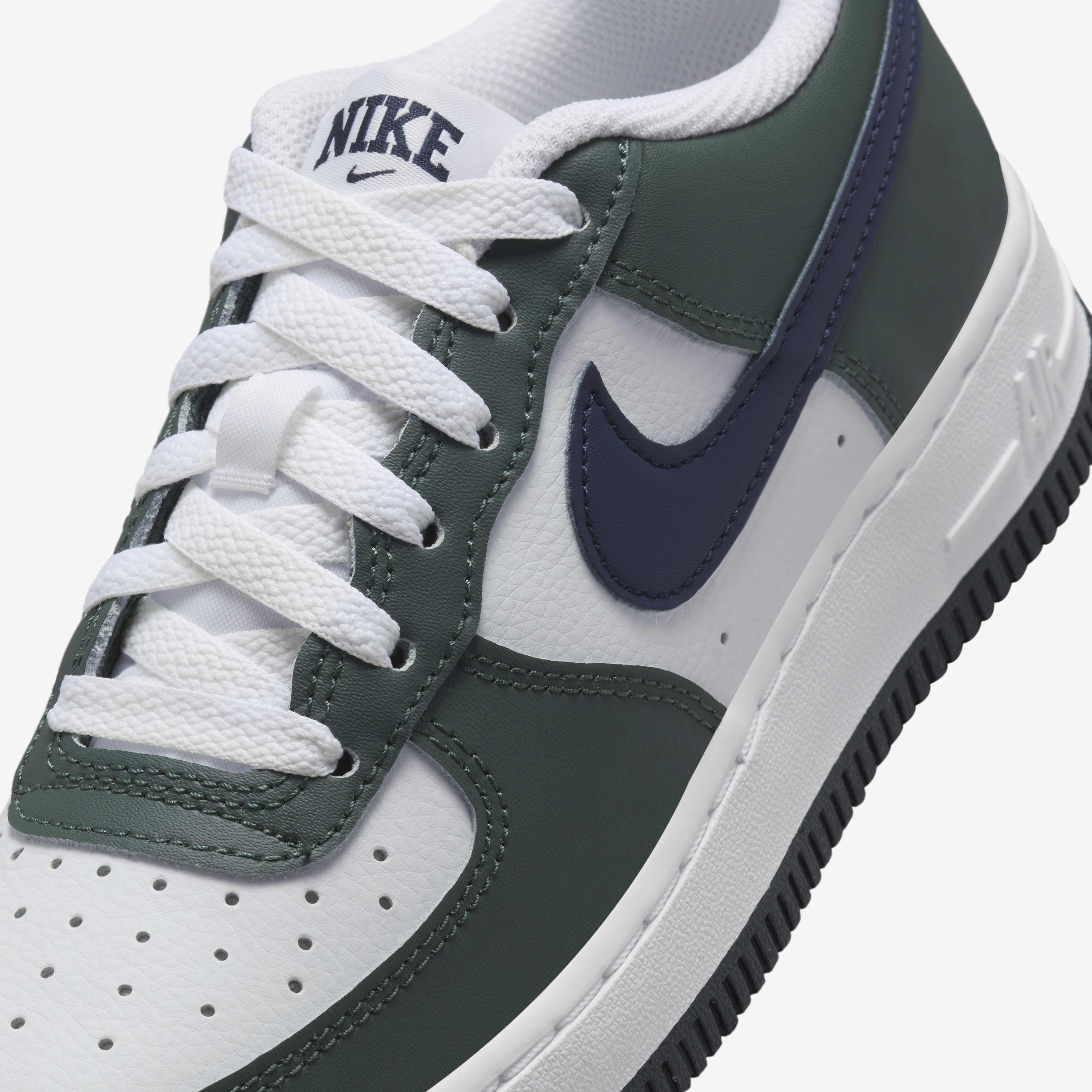 Nike air force 1 utility junior size 6 clearance