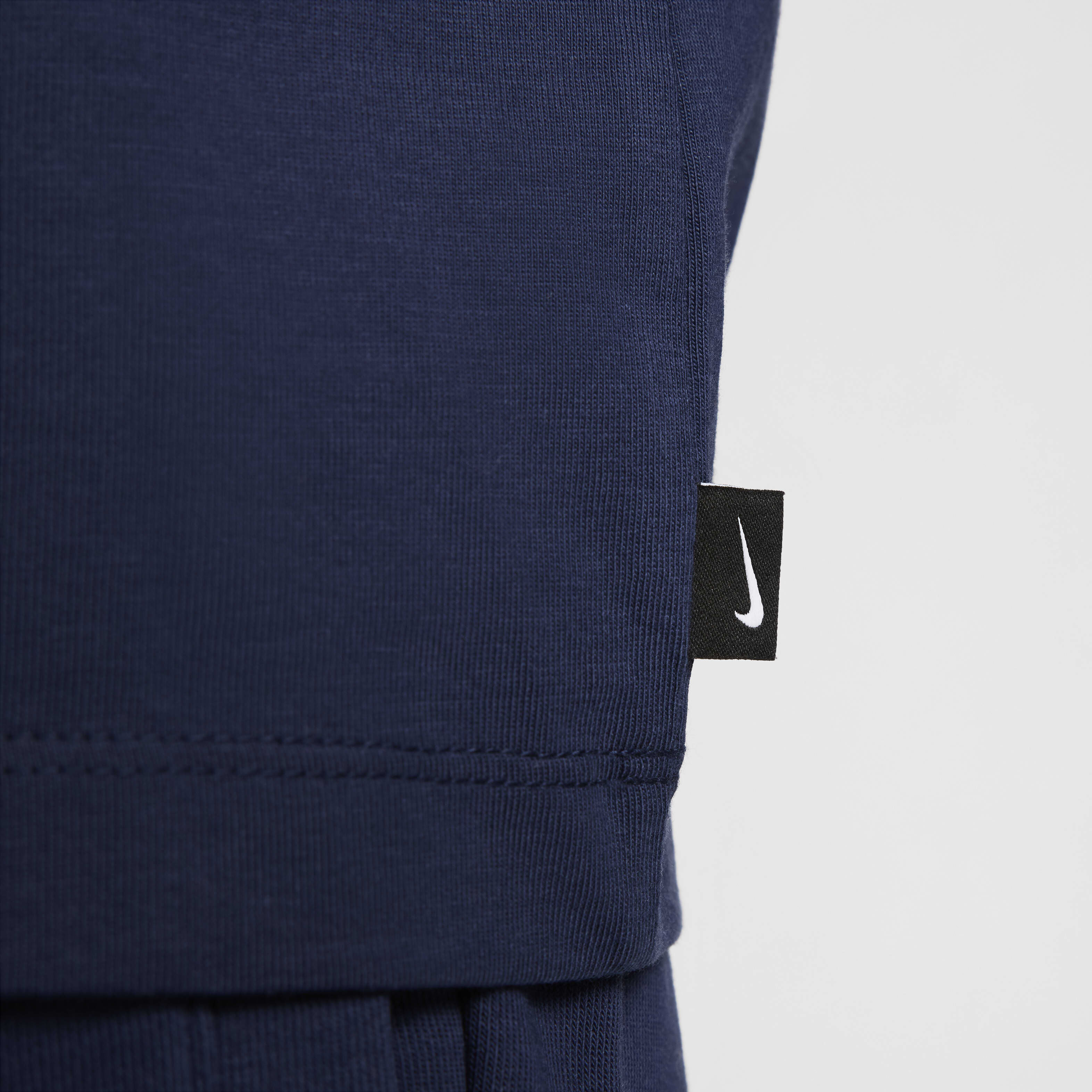 Paris Saint-Germain Away image number 4