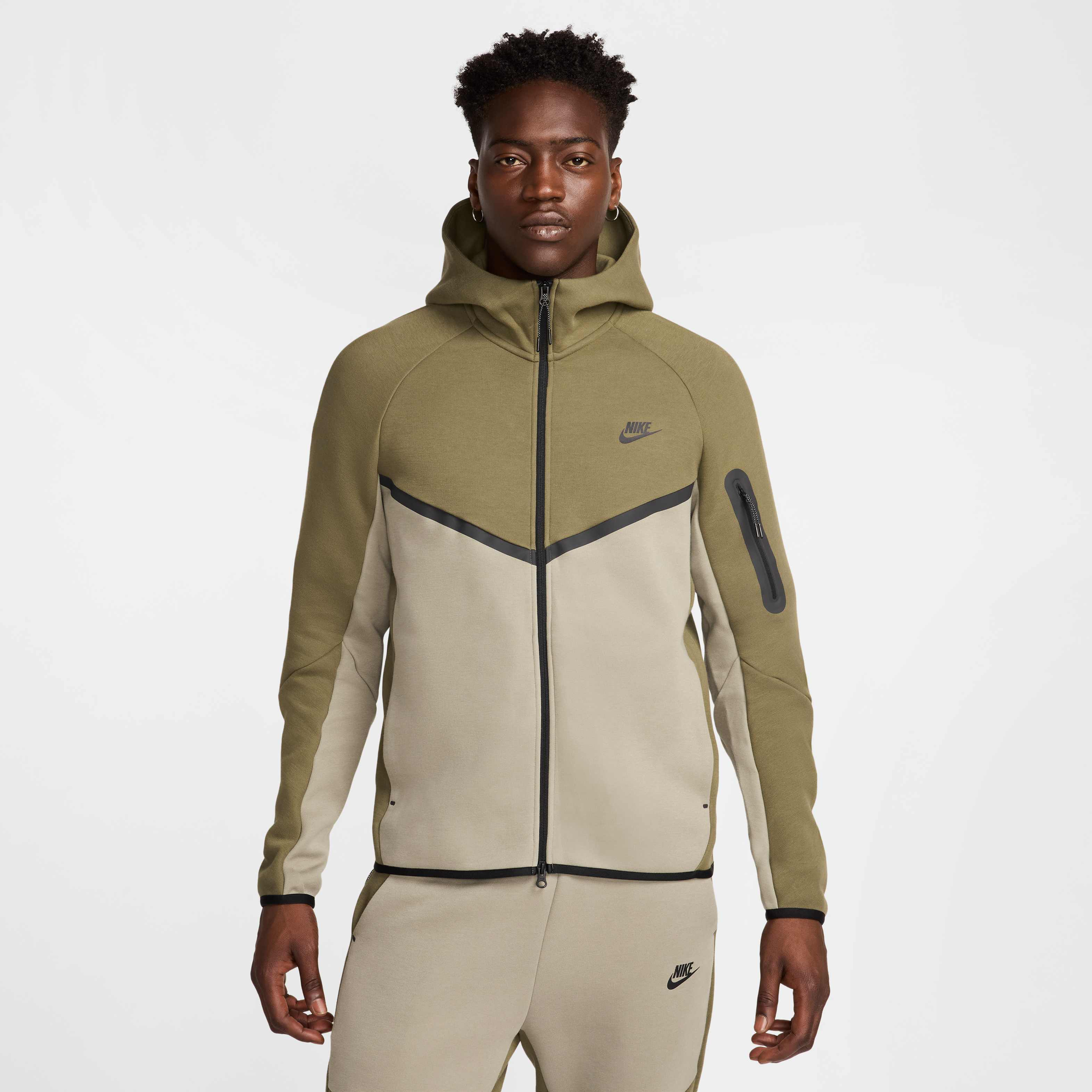 Nike tech fleece fade windrunner outlet