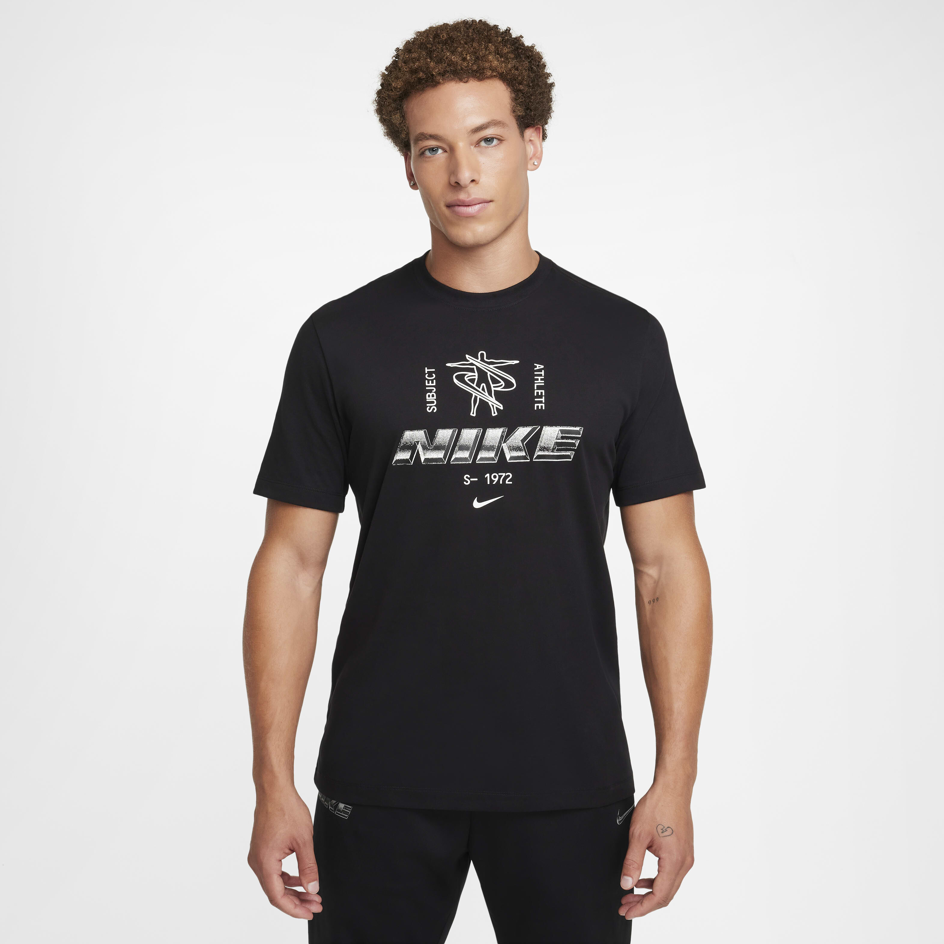 Buy Nike Men s Dri FIT Fitness T Shirt Black Nike Saudi Official