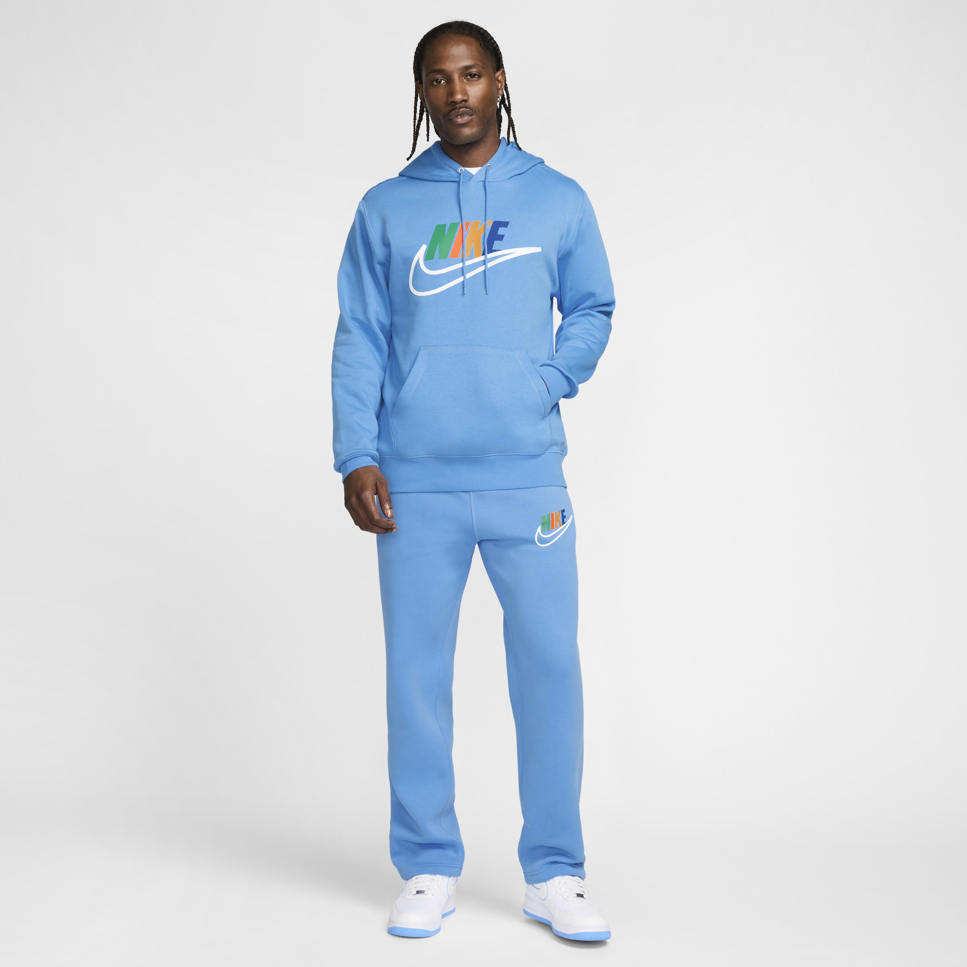 نايكي كلوب image number 5