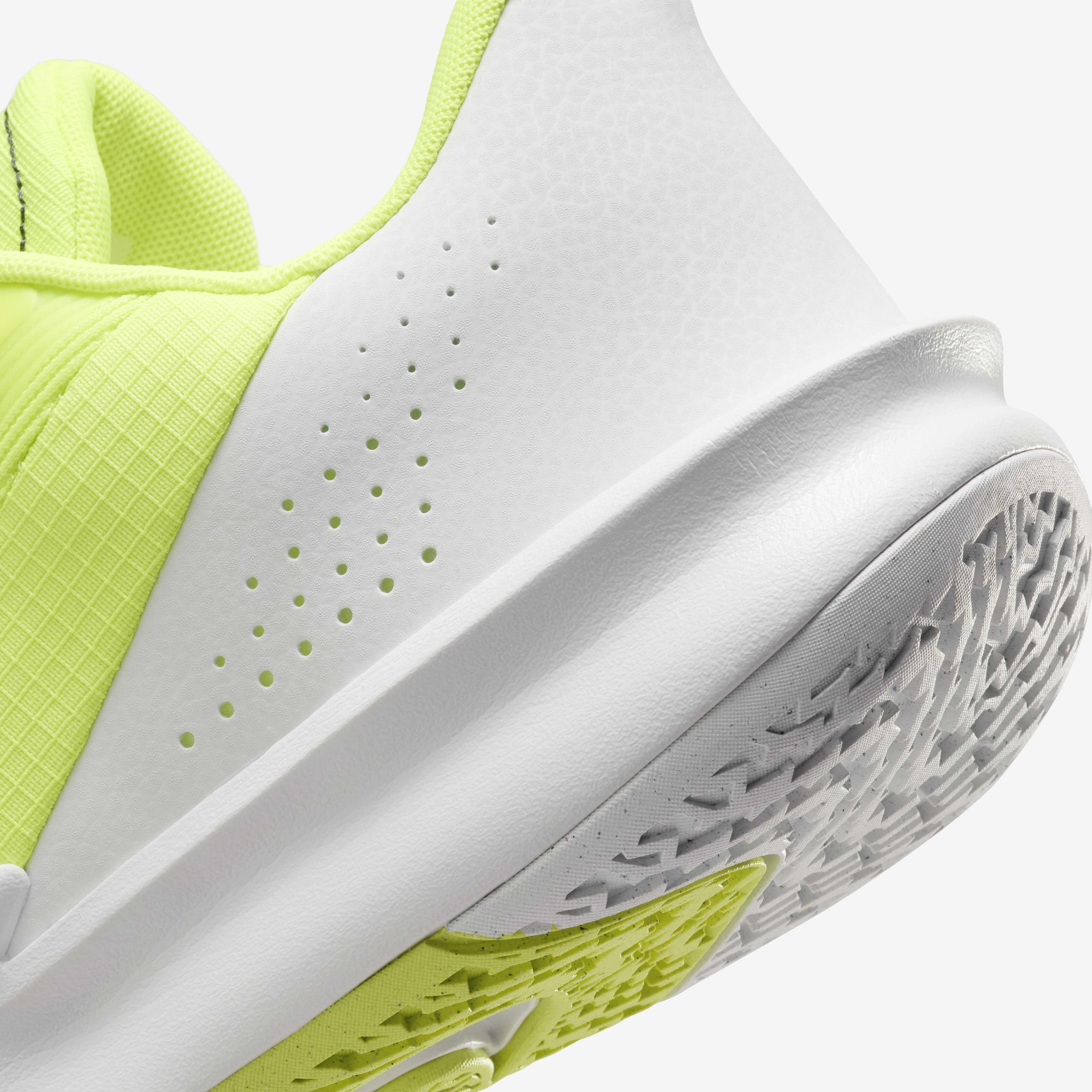 7 number shoes deals