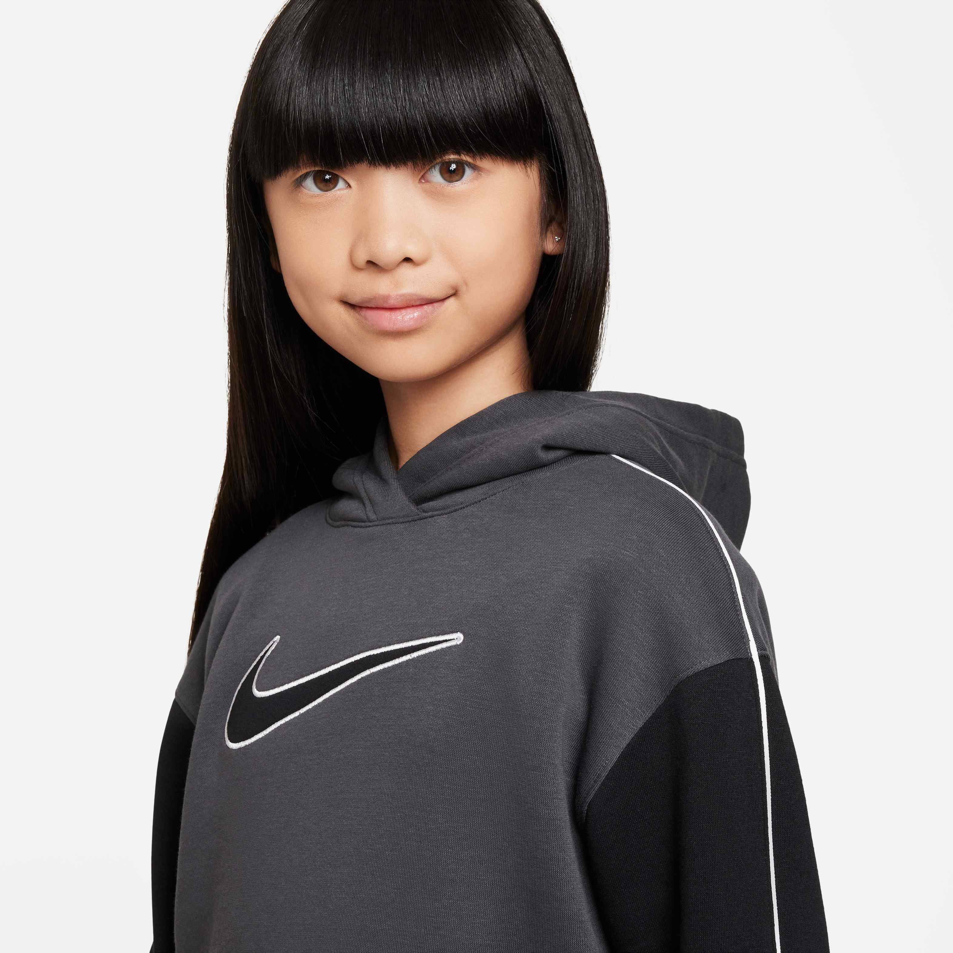 Nike Sportswear image number 2