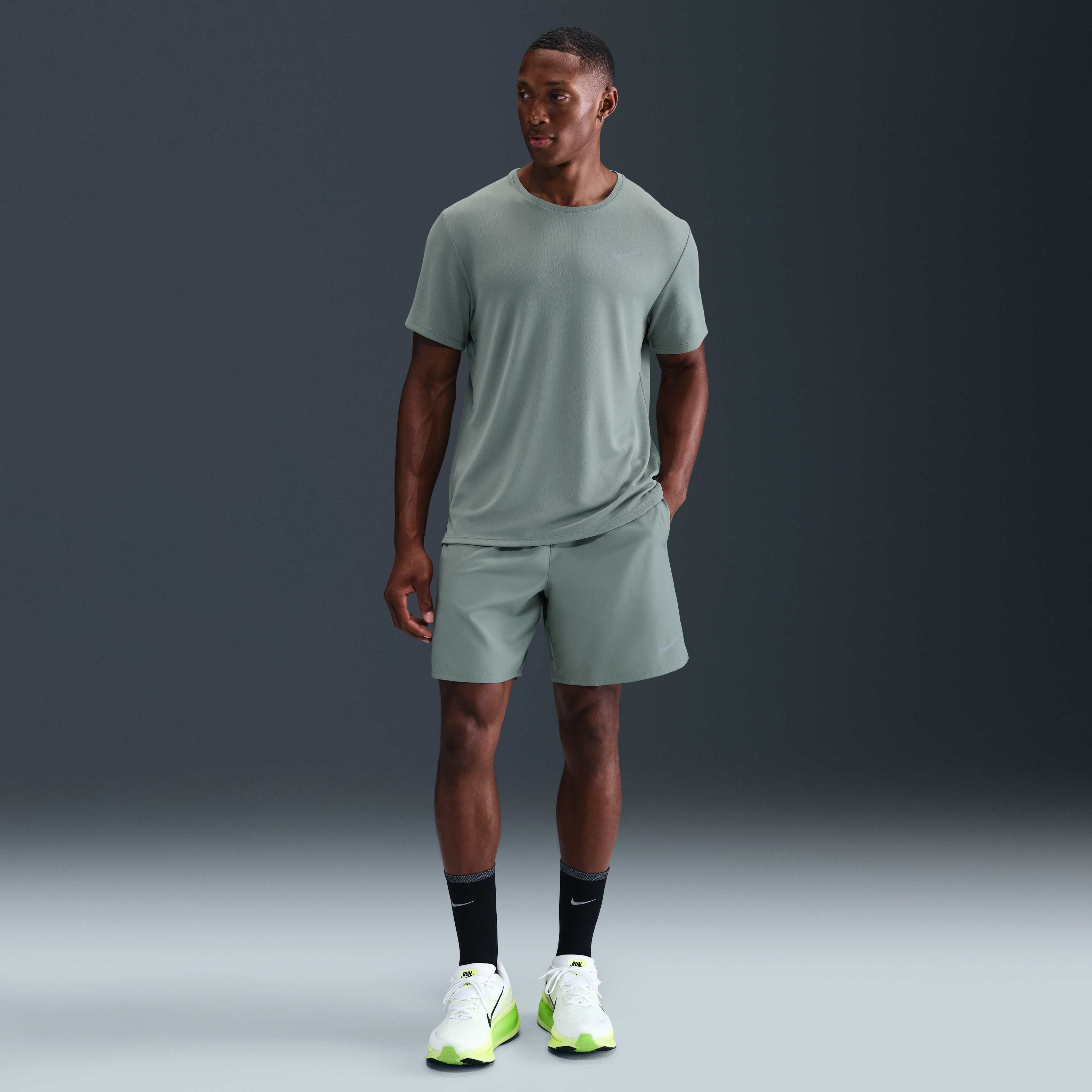 Nike Challenger image number 0