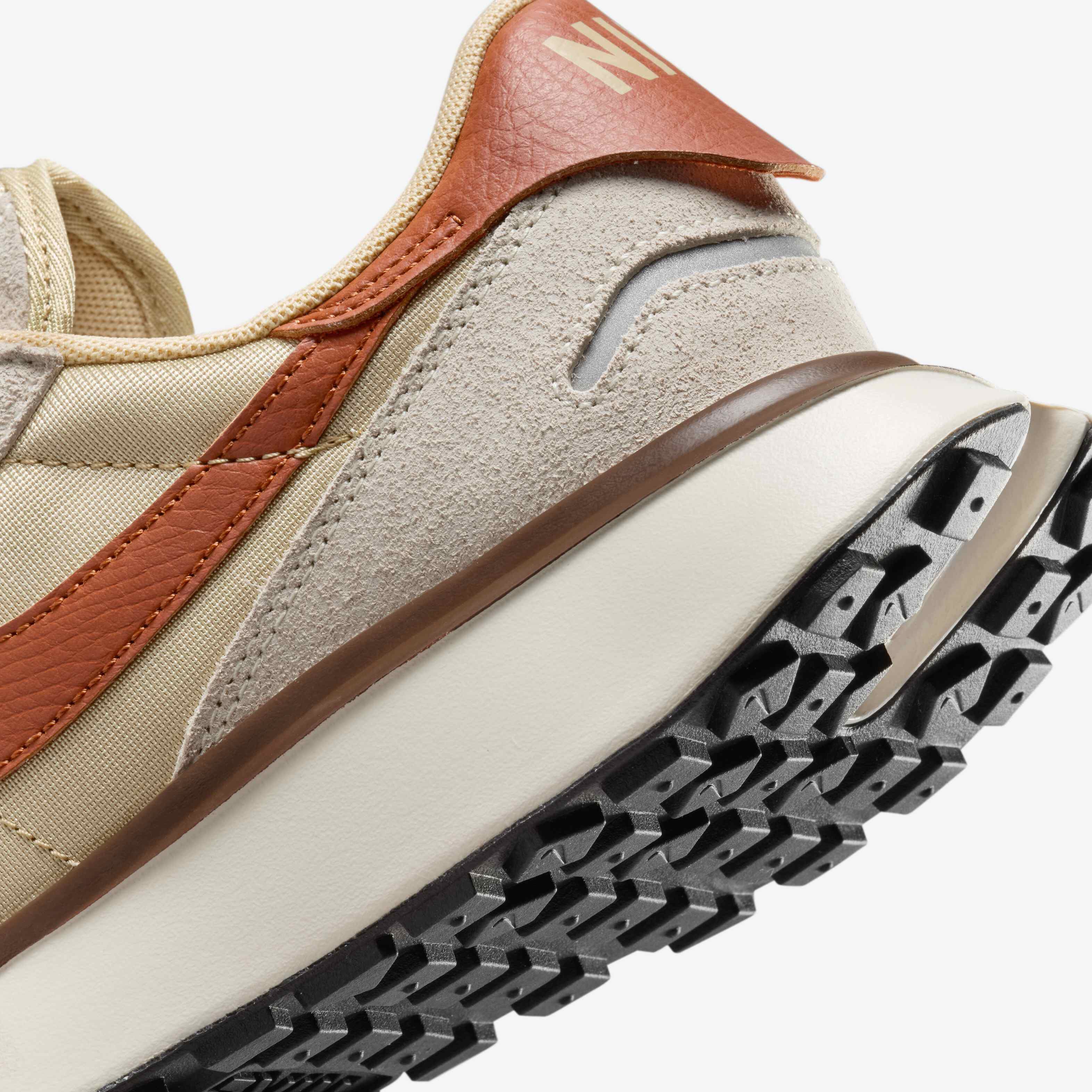 Nike Phoenix Waffle image number 7