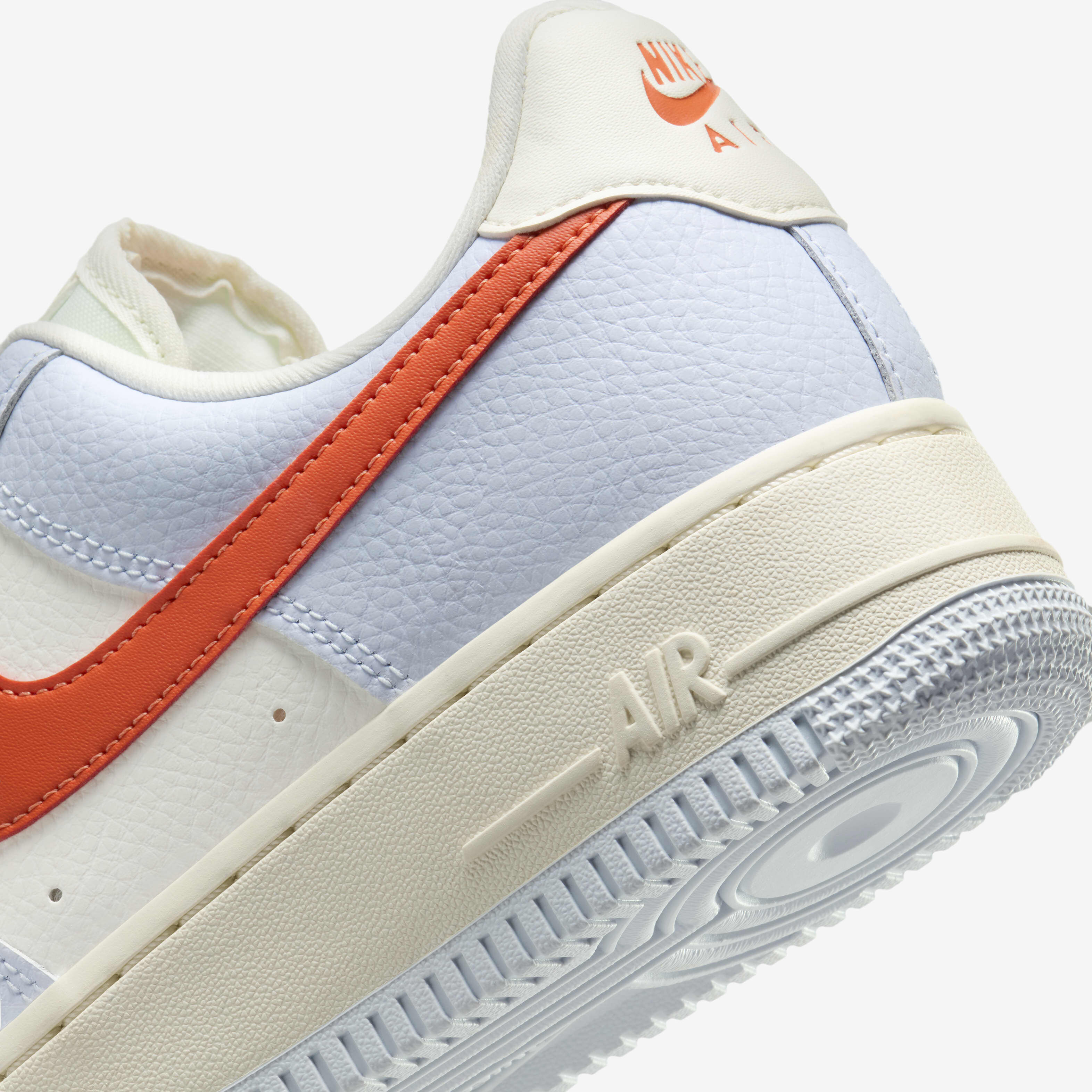 نايكي اير فورس 1 '07 image number 7