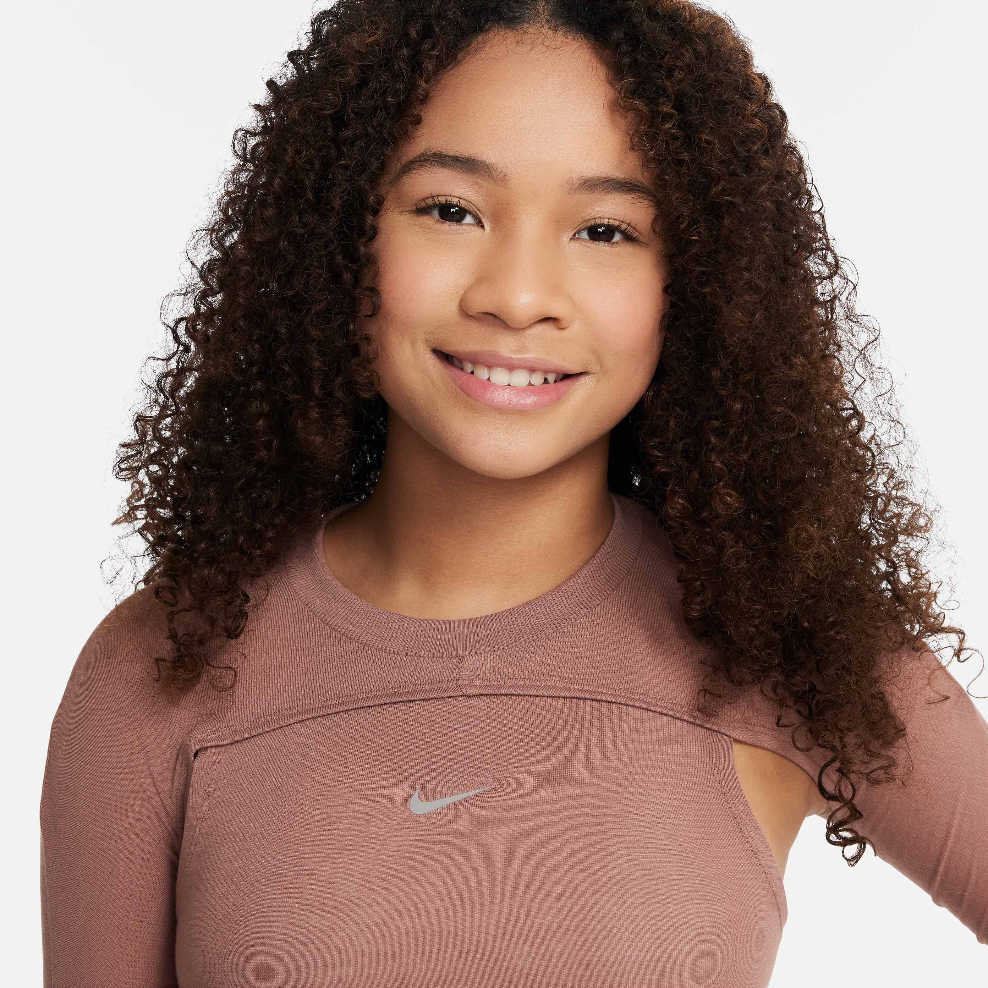 Nike image number 2