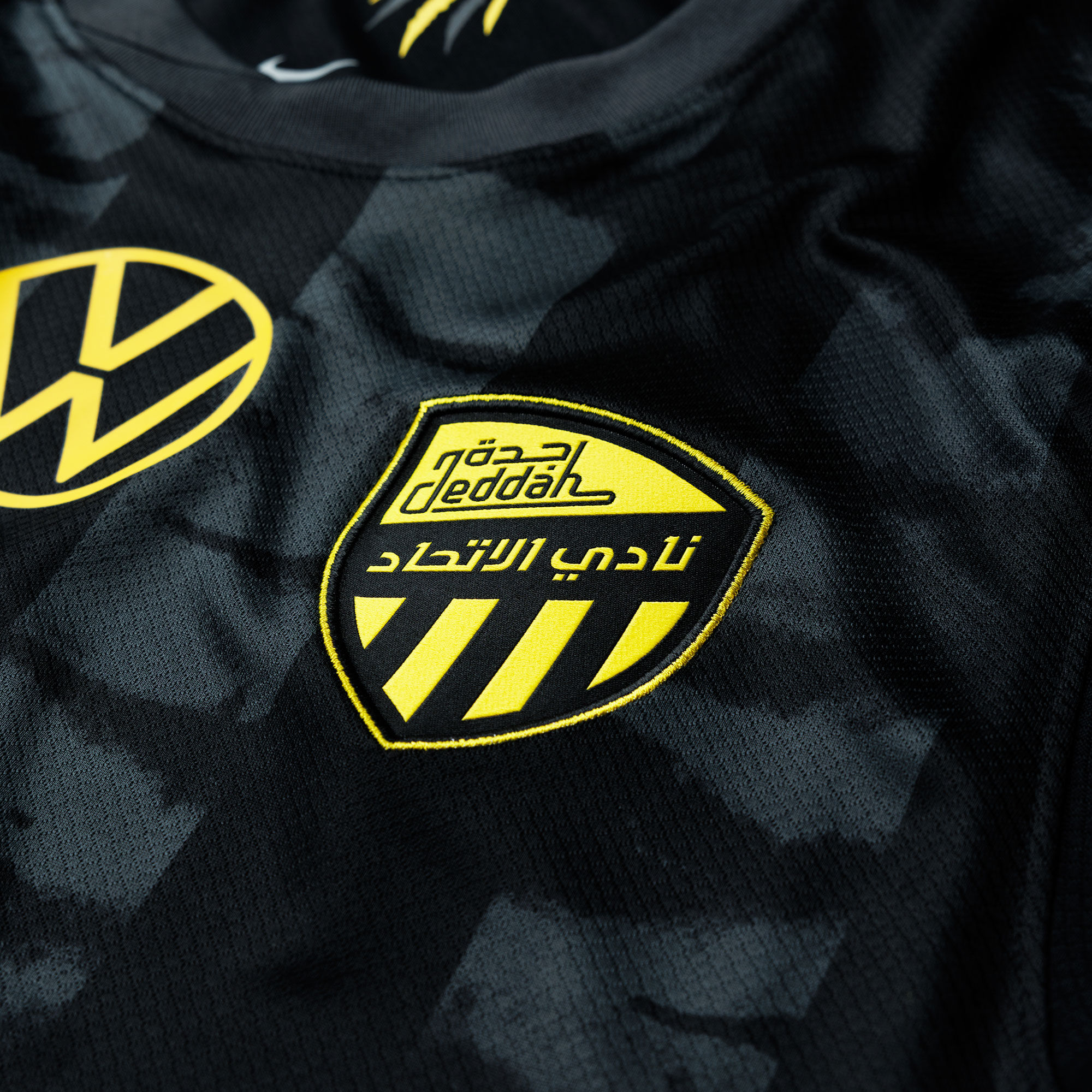 Al-Ittihad F.C. 2025/26 Stadium Third Jersey image number 2