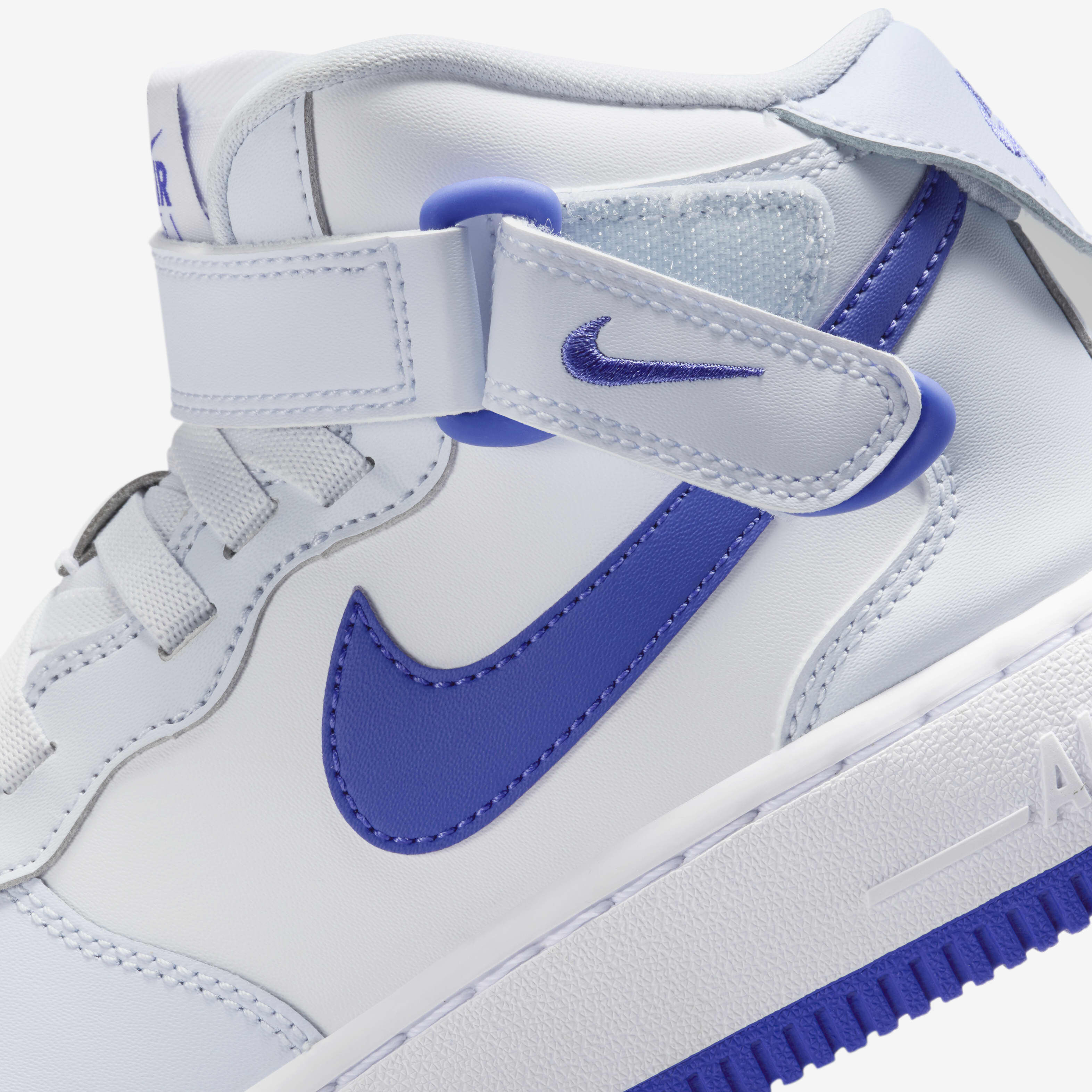 Buy Nike Air Force 1 Mid EasyOn Older Kids Shoes Nike Saudi Official
