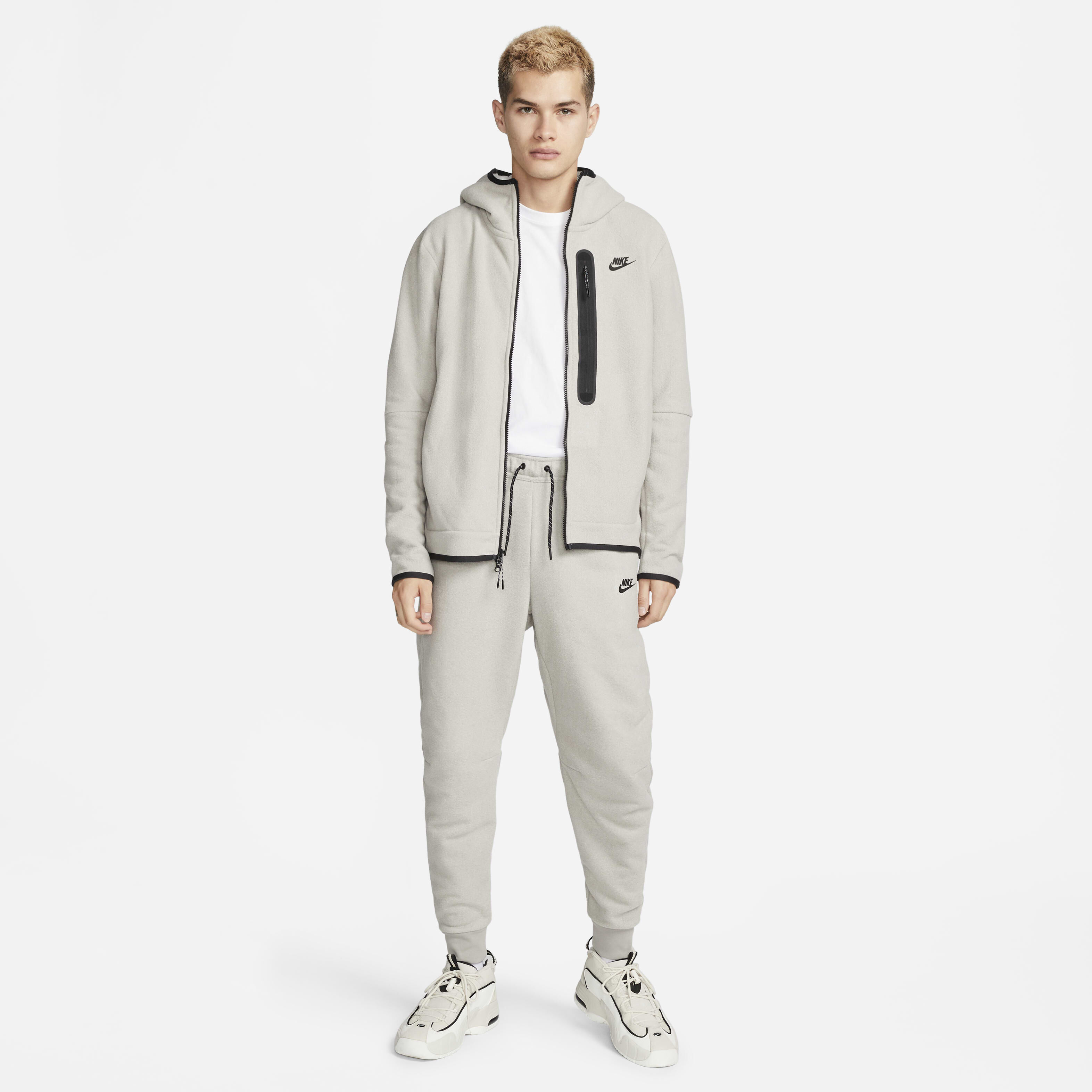 Nike Sportswear Tech Fleece image number 5
