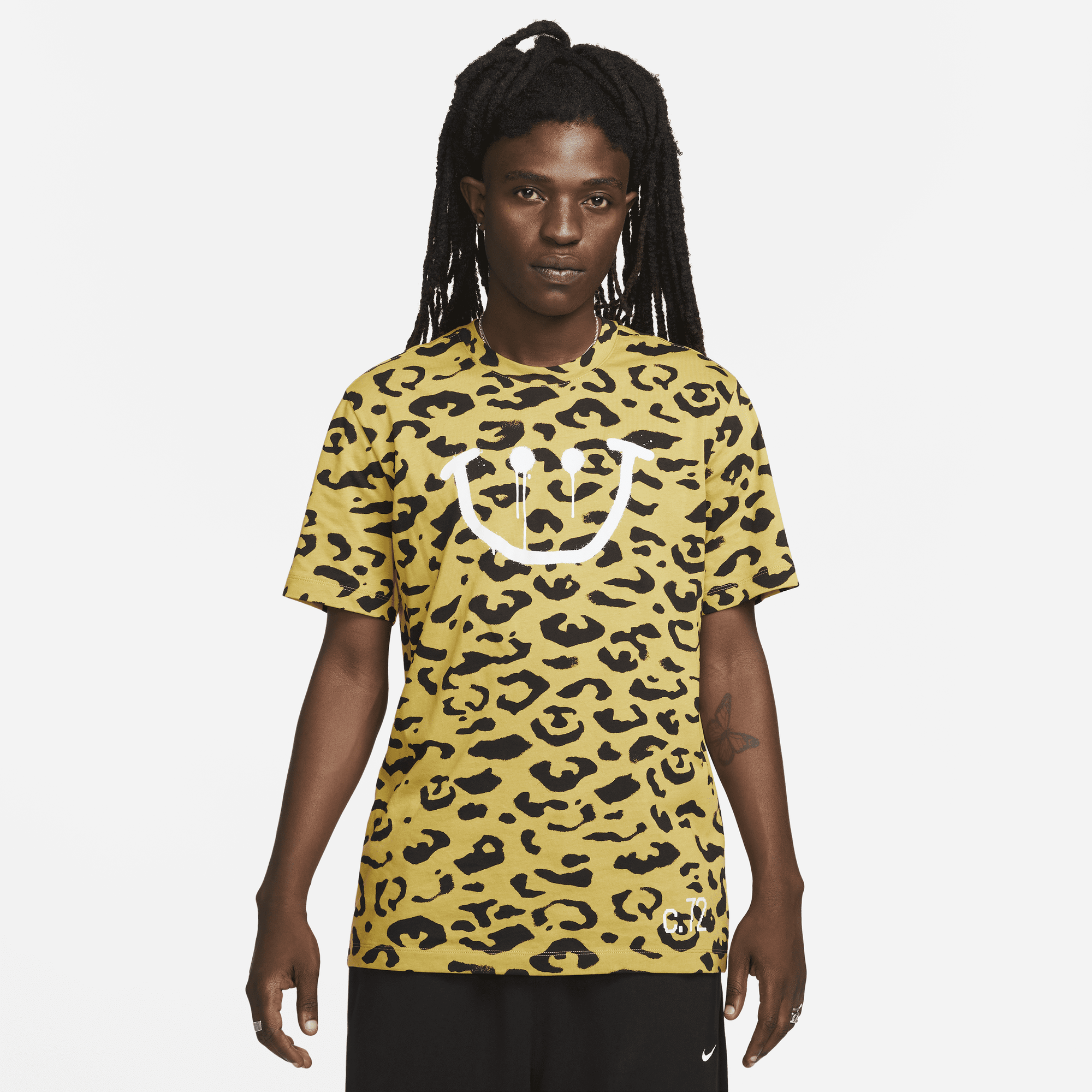Nike smiley outlet face shirt