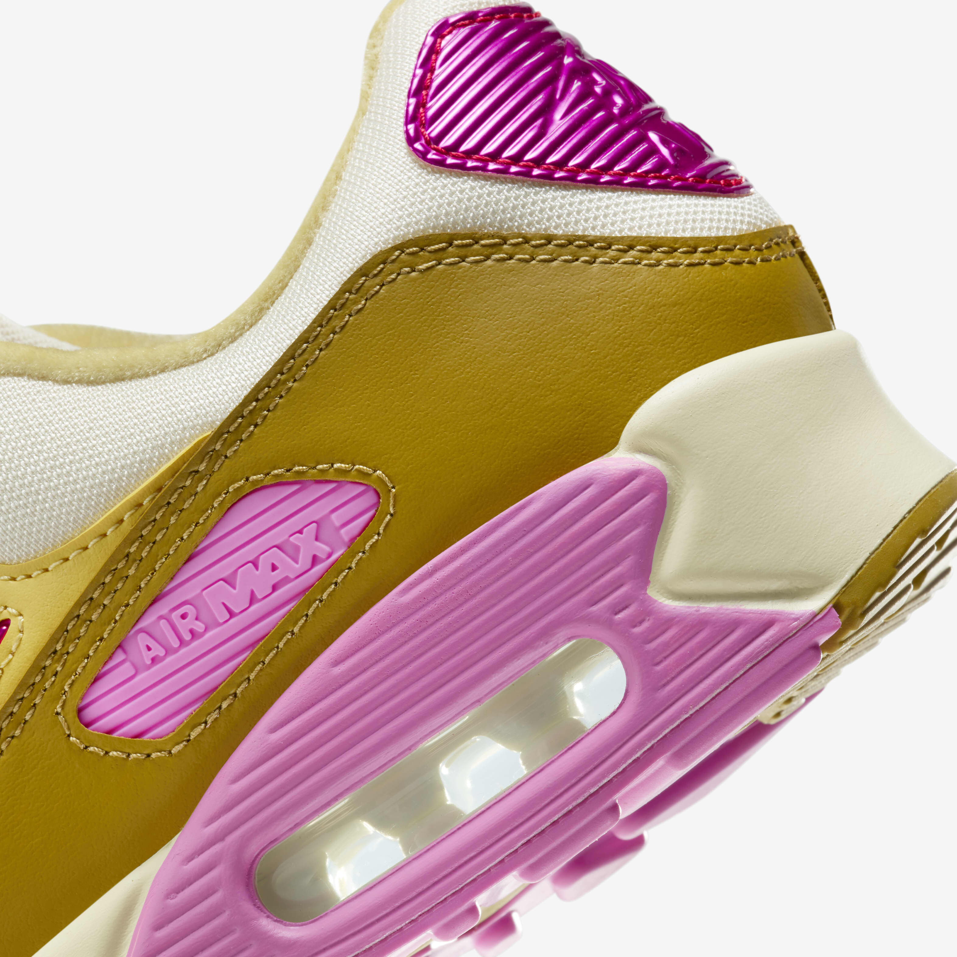 Buy Nike Air Max 90 SE Women s Shoes Nike Saudi Official
