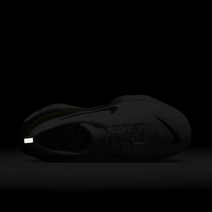 نايكي انفنسيبل 3 image number 8 نايكي انفنسيبل 3 image number 8