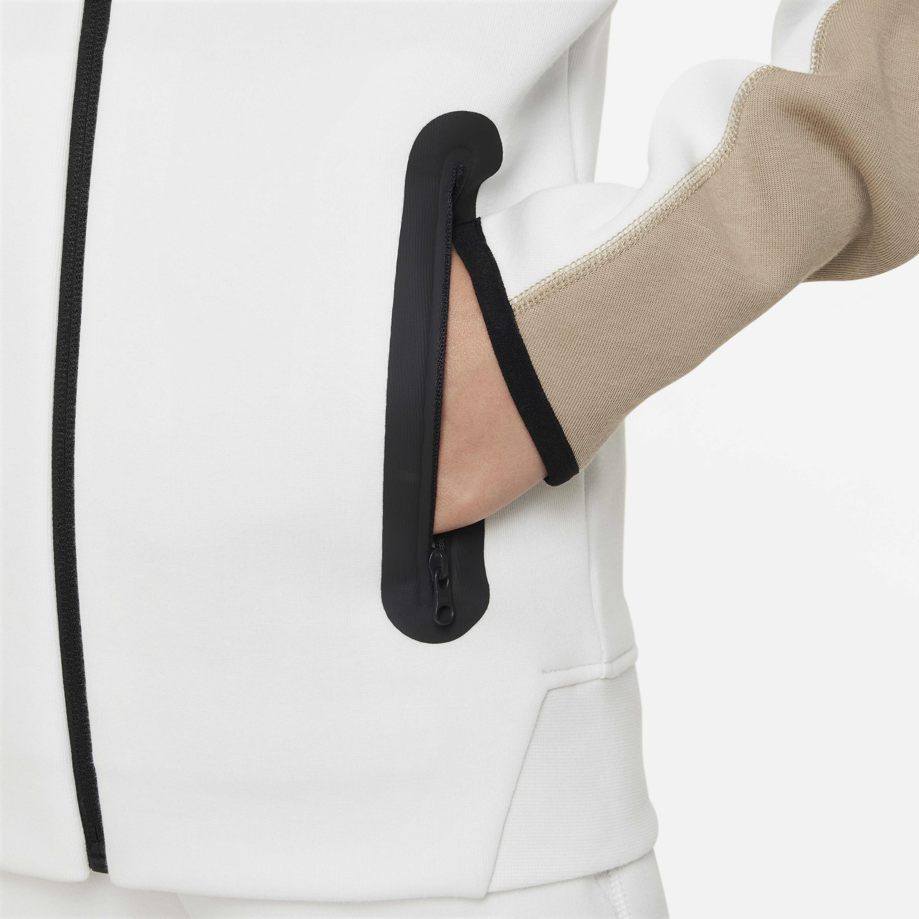 Nike Sportswear Tech Fleece image number 3