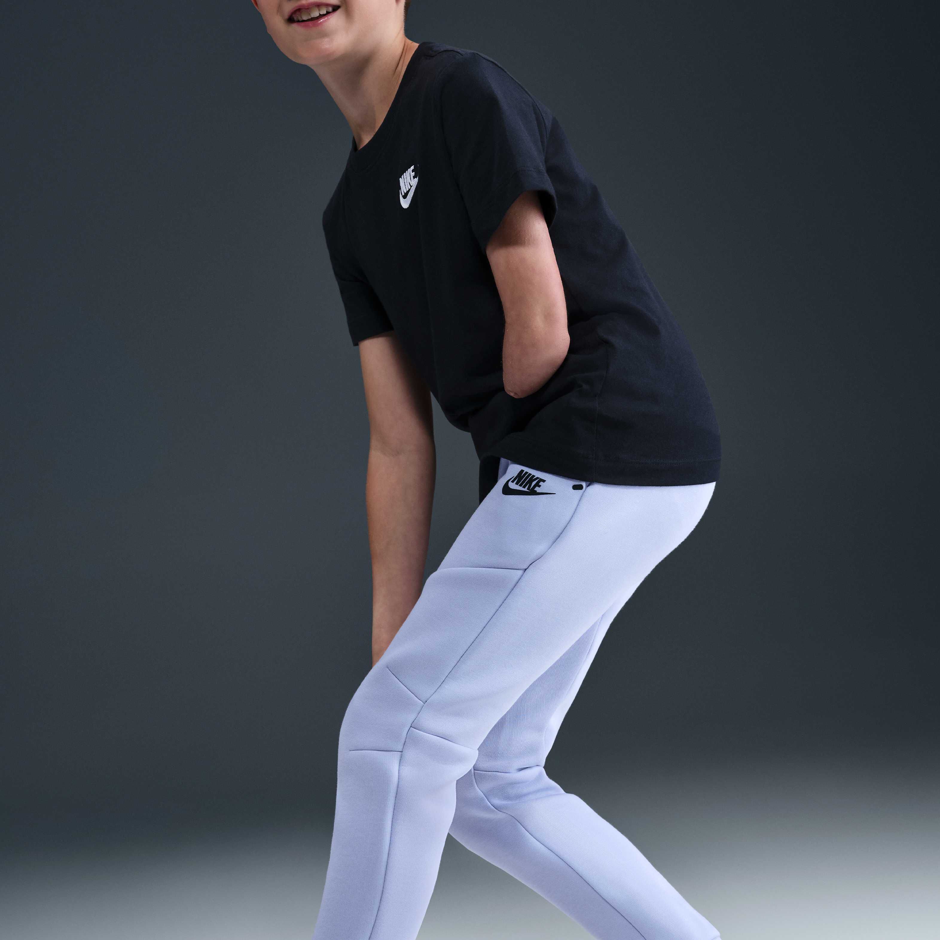 Nike Sportswear Tech Fleece image number 4