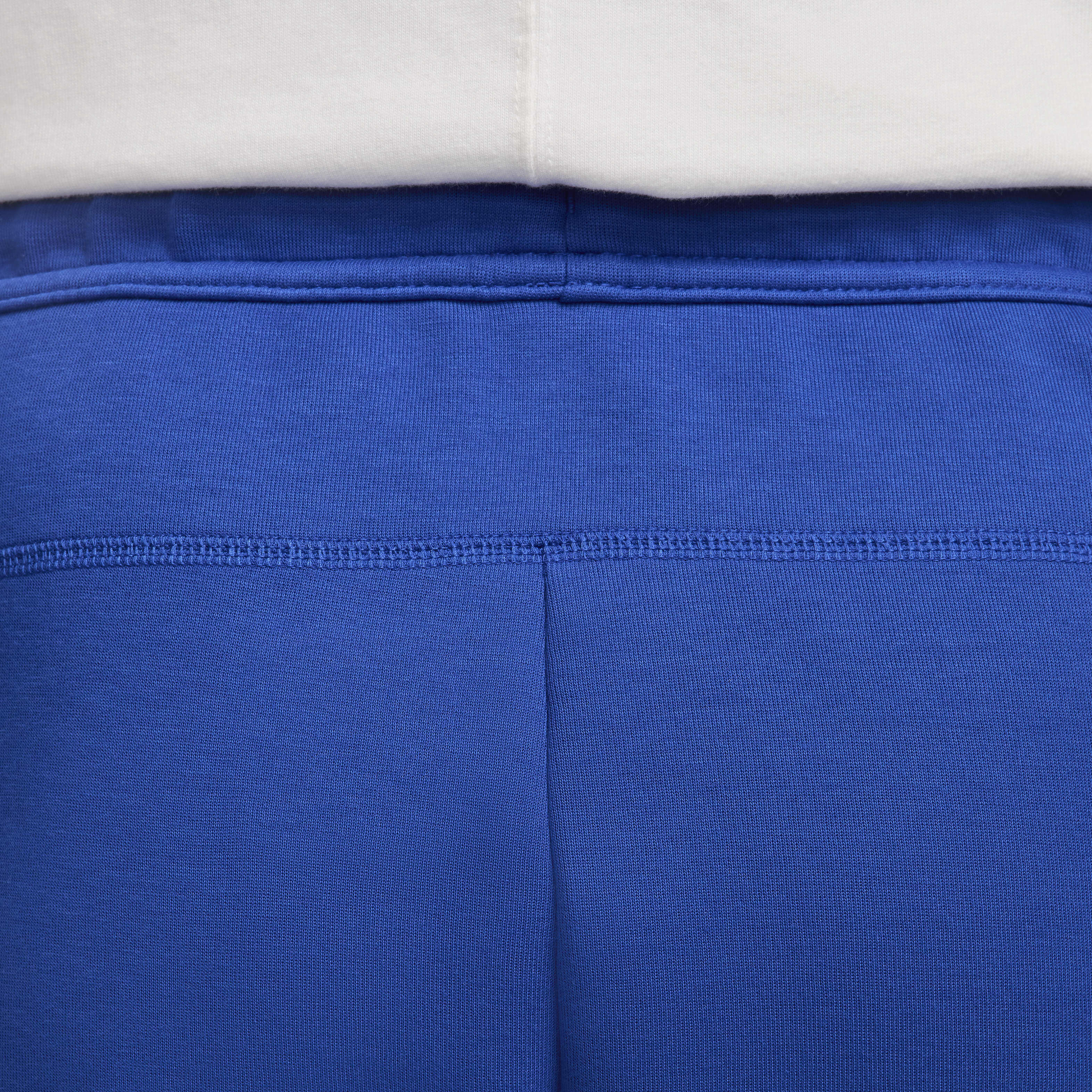 Nike Sportswear Tech Fleece image number 6