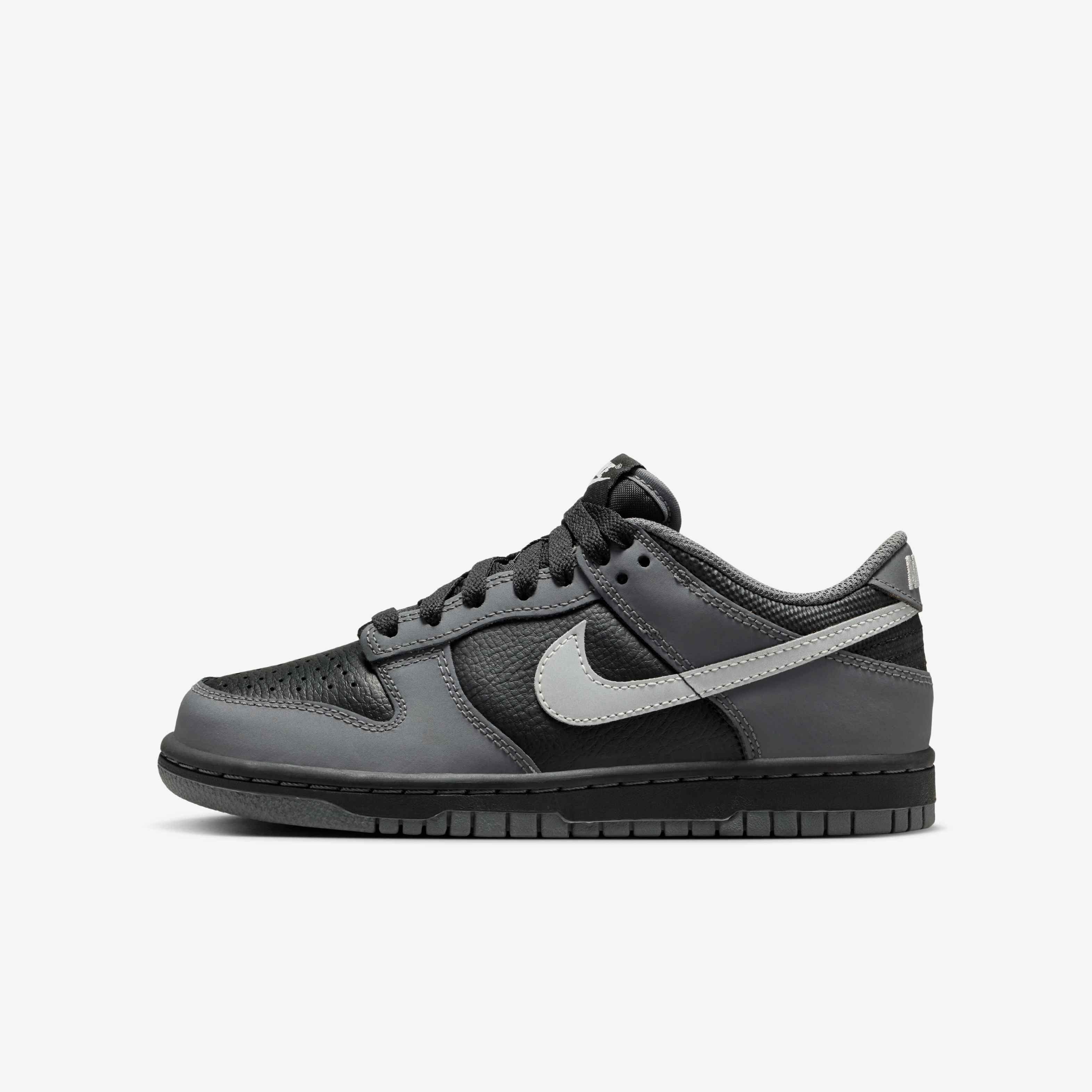 Nike Dunk Low image number 0