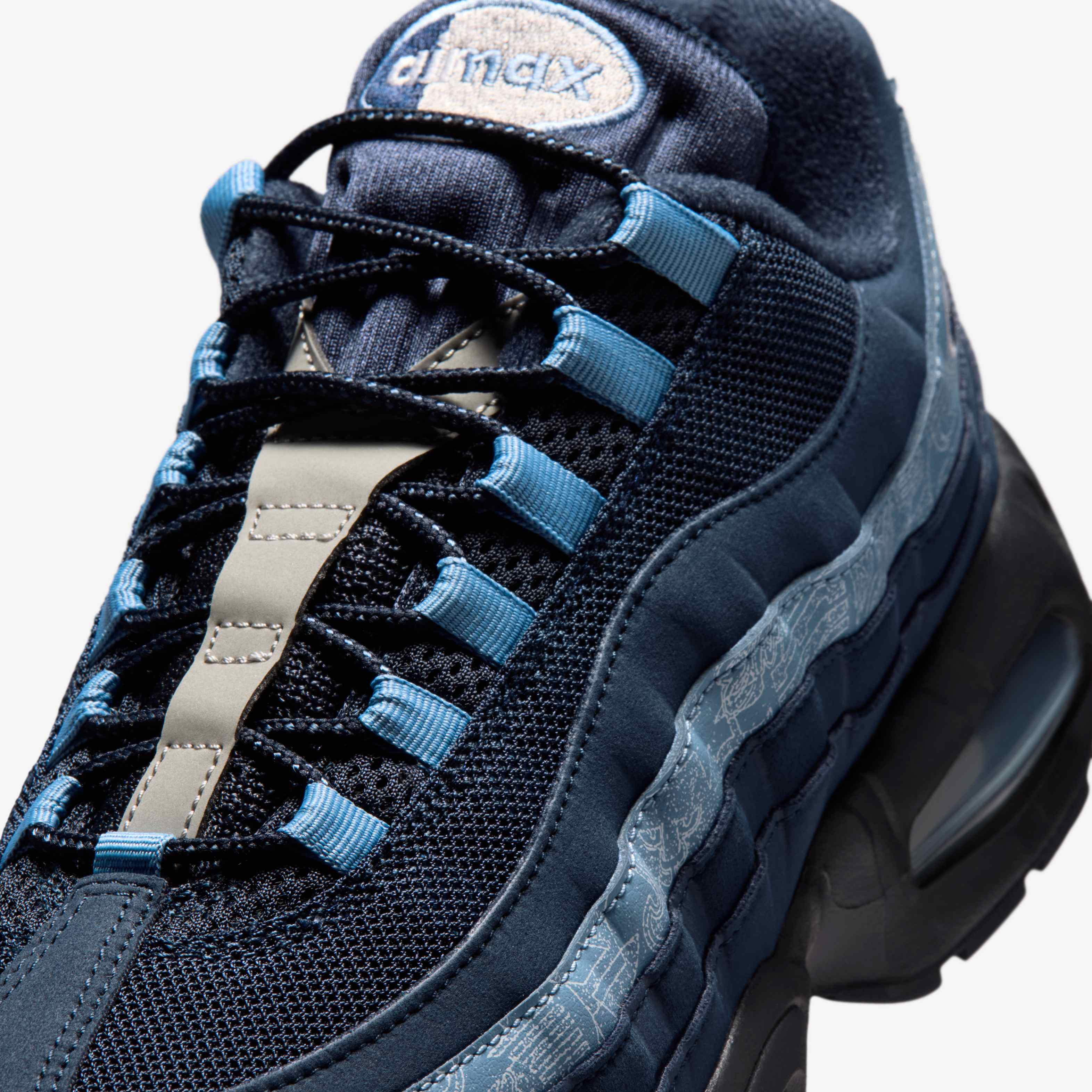 Nike Air Max 95 Big Bubble SE image number 16