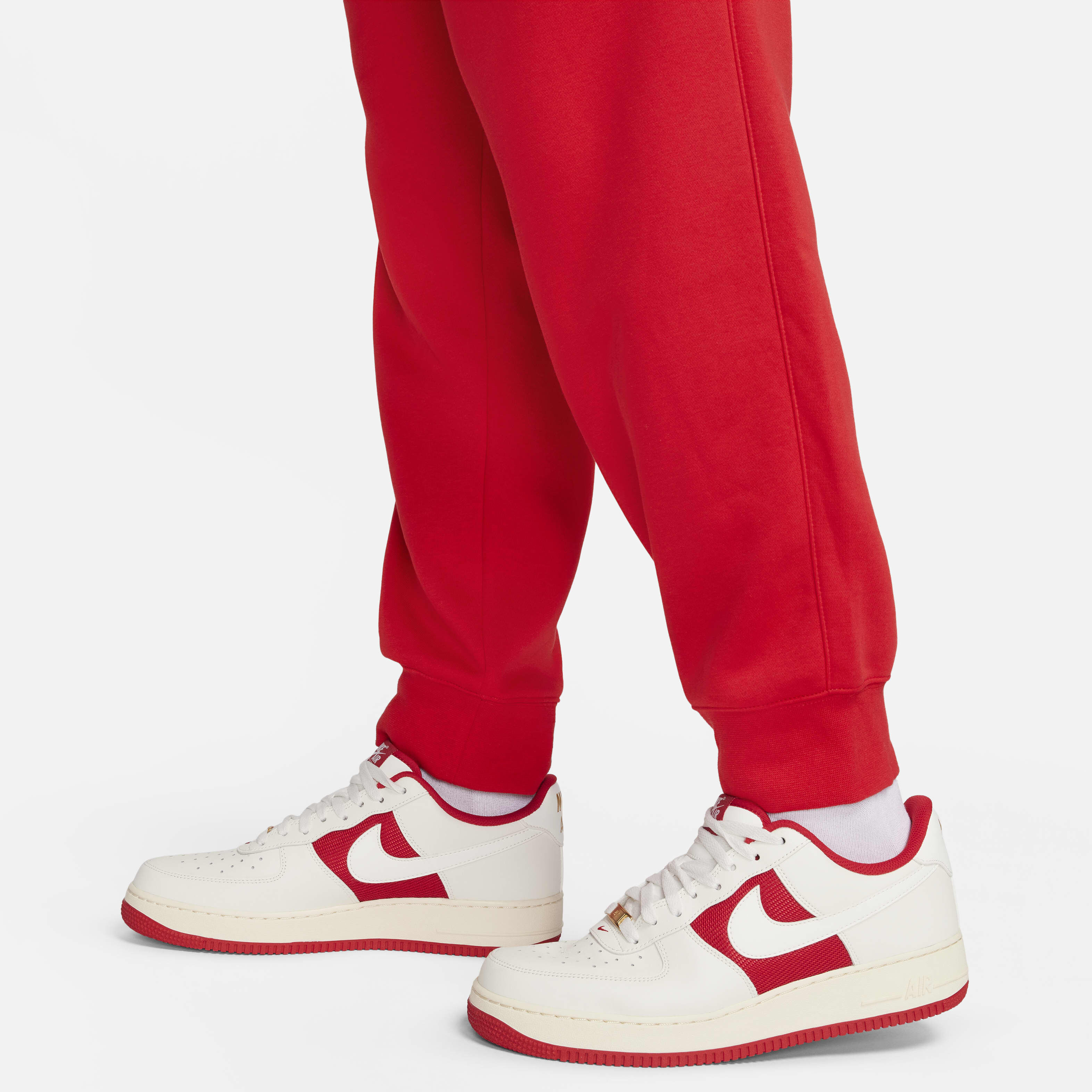 Nike club fleece joggers red new arrivals