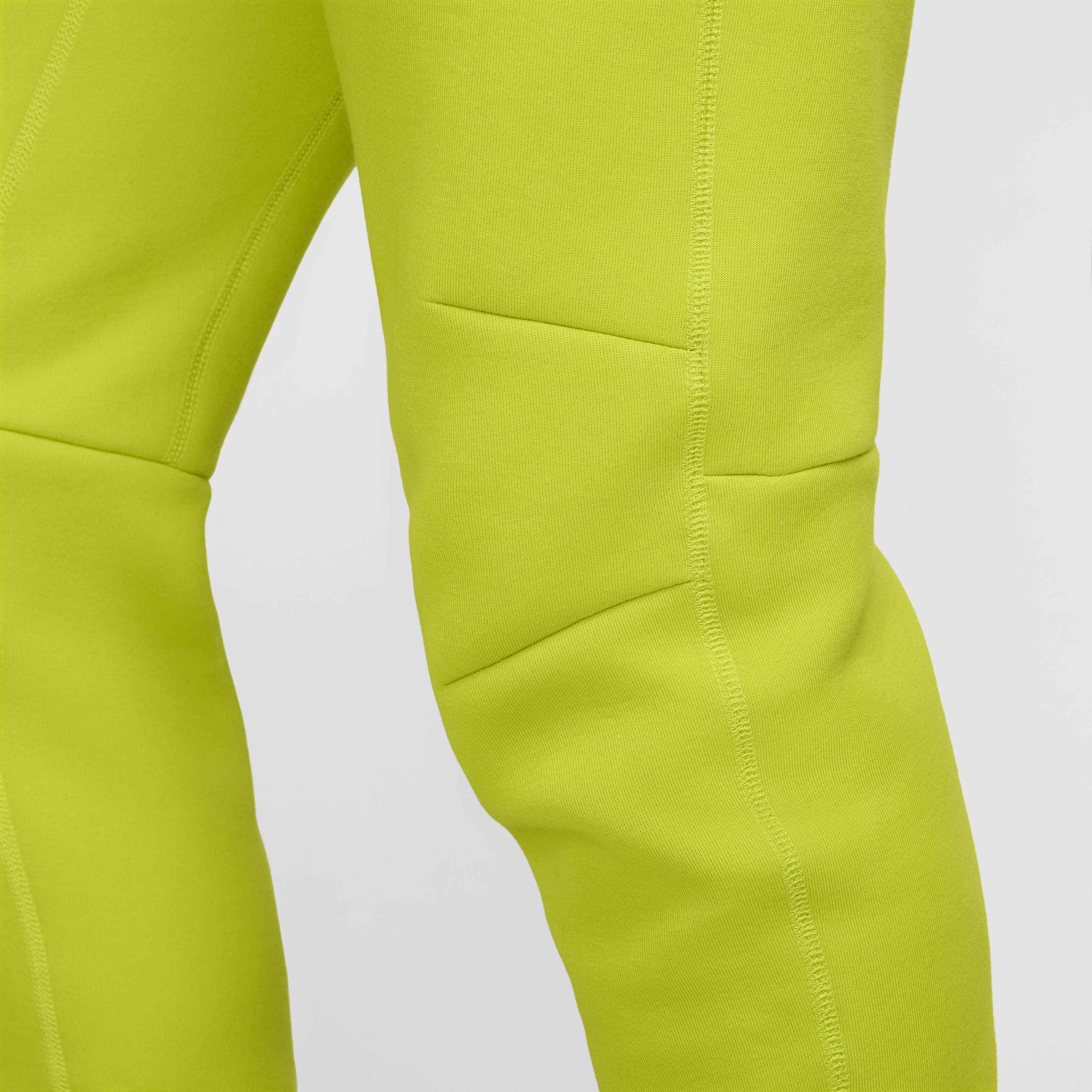 Nike Sportswear Tech Fleece image number 5