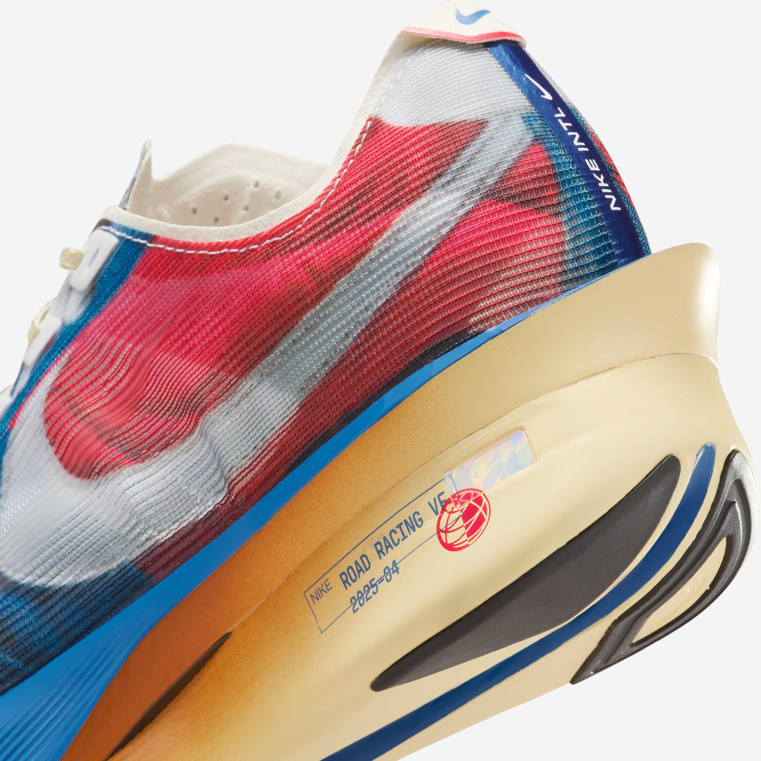 Nike Vaporfly 4 image number 7