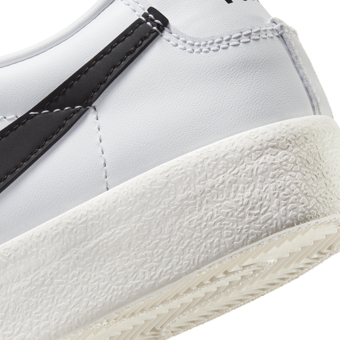 Shop Blazer Low 77 Vintage Men s Shoes Nike KSA