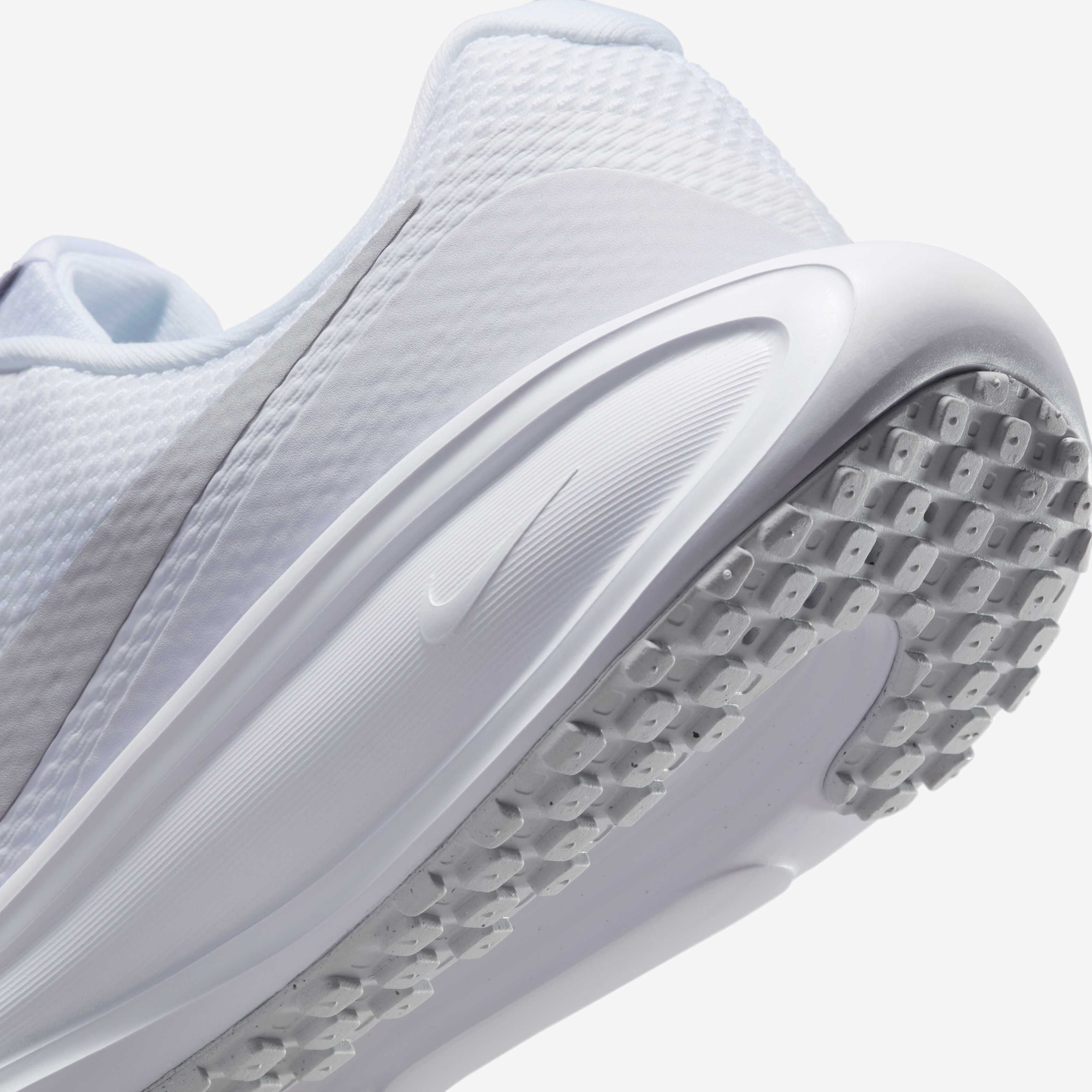 Nike Revolution 8 image number 7