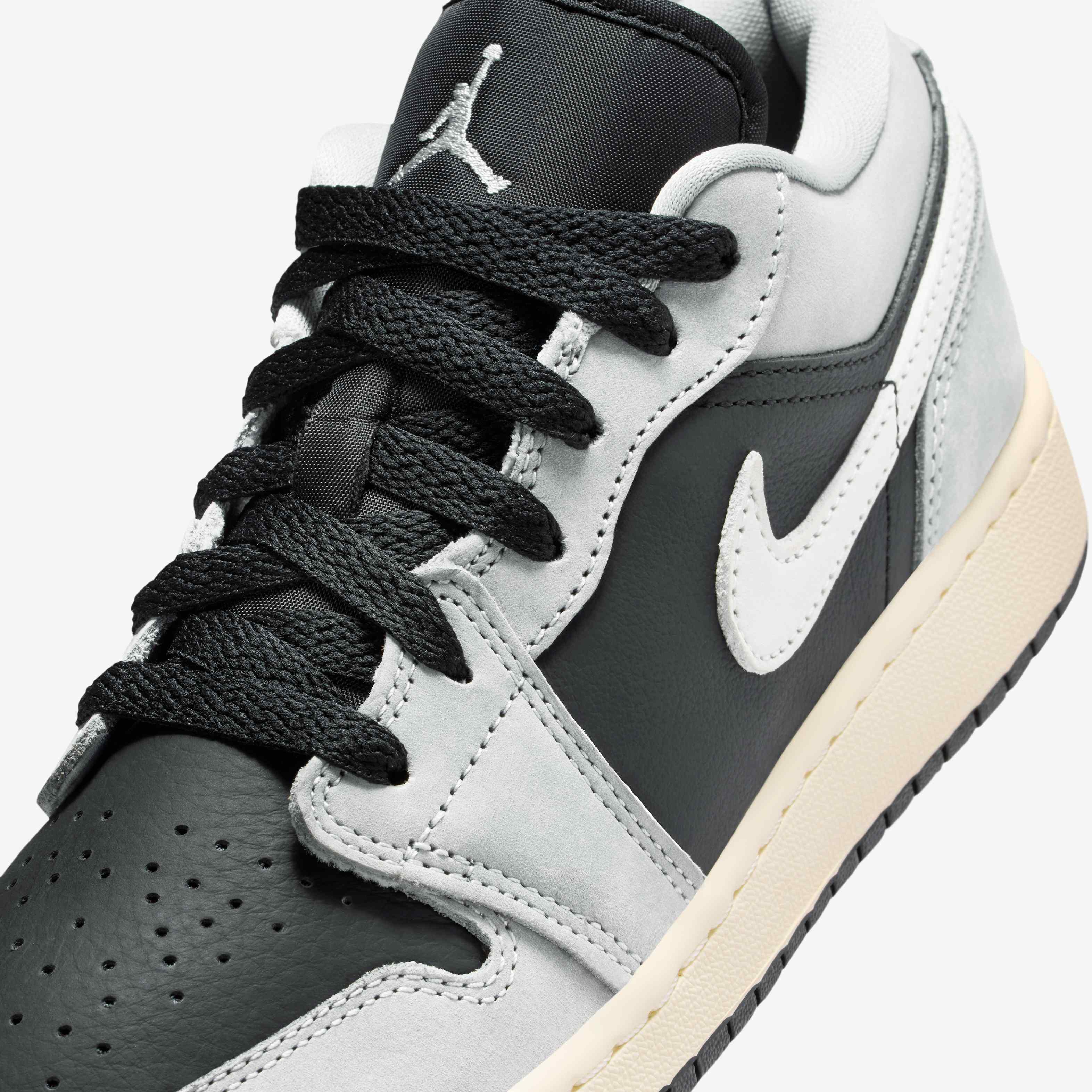 Air Jordan 1 Low SE image number 6