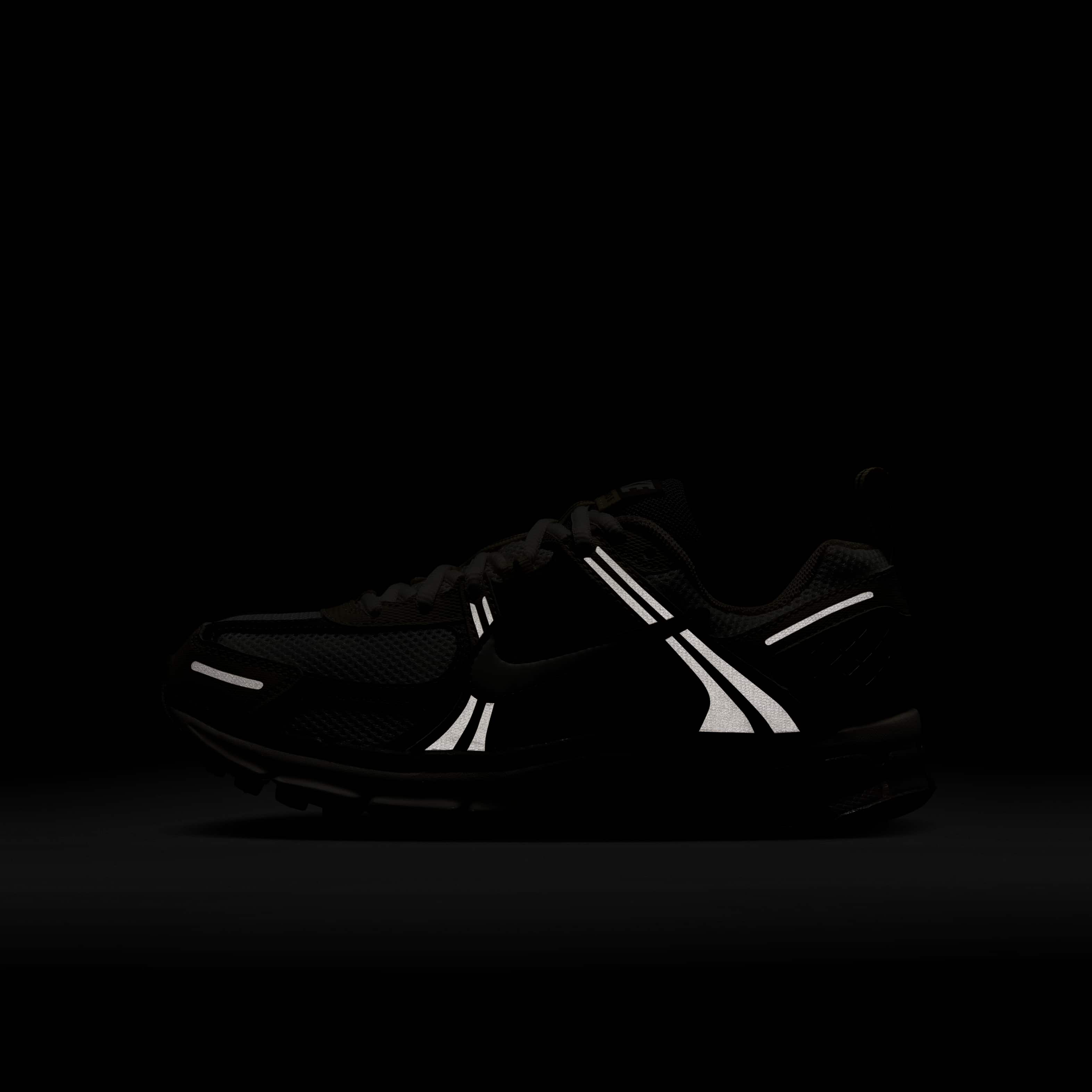 Nike Vomero 5 image number 10