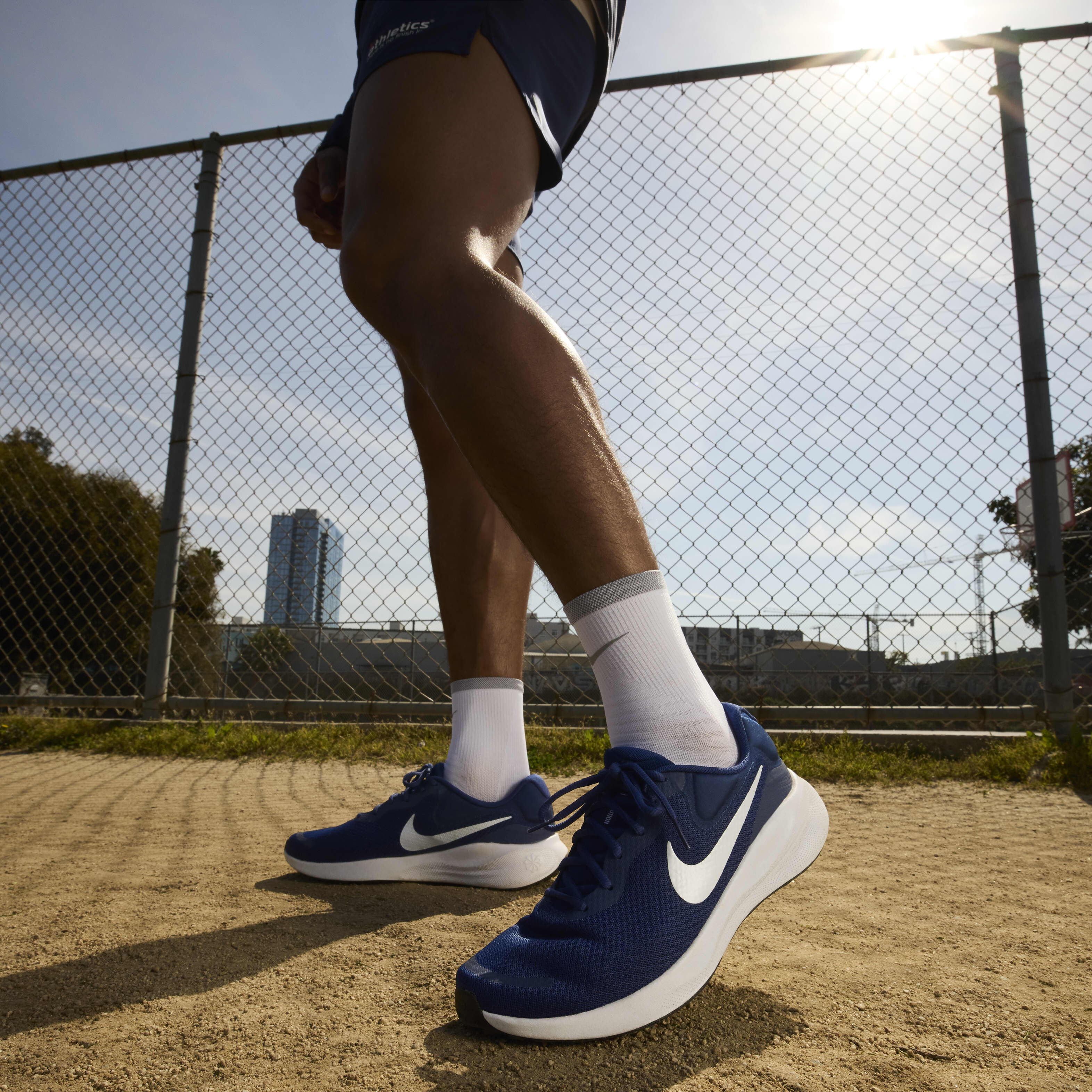 Nike revolution navy clearance