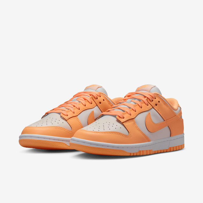 Nike Dunk Low image number 4 Nike Dunk Low image number 4
