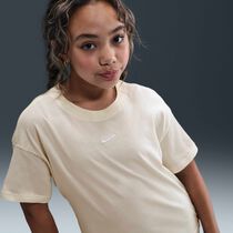 Nike Sportswear Essential