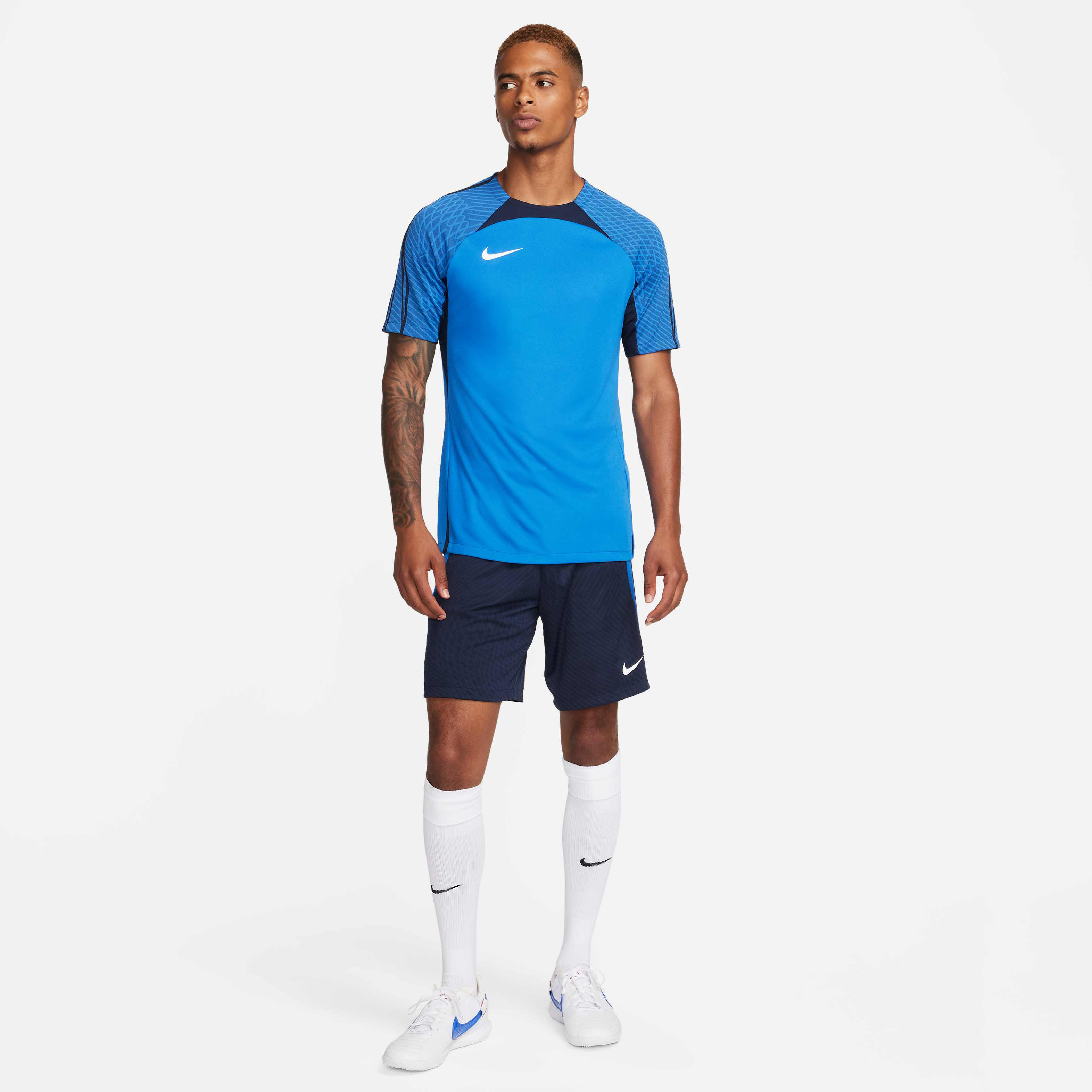 Nike Dri-FIT Strike image number 5