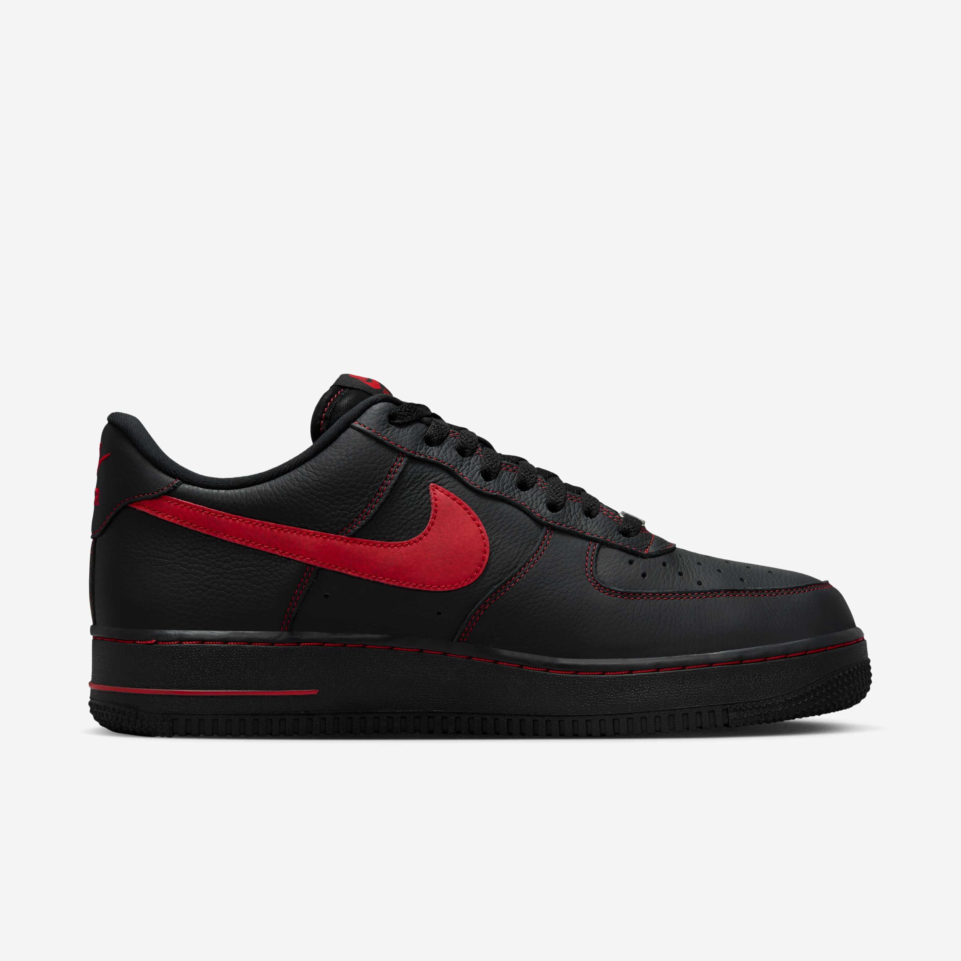Nike Air Force 1 '07 LV8 image number 2