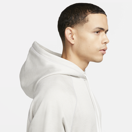 Nike therma top white hoodie